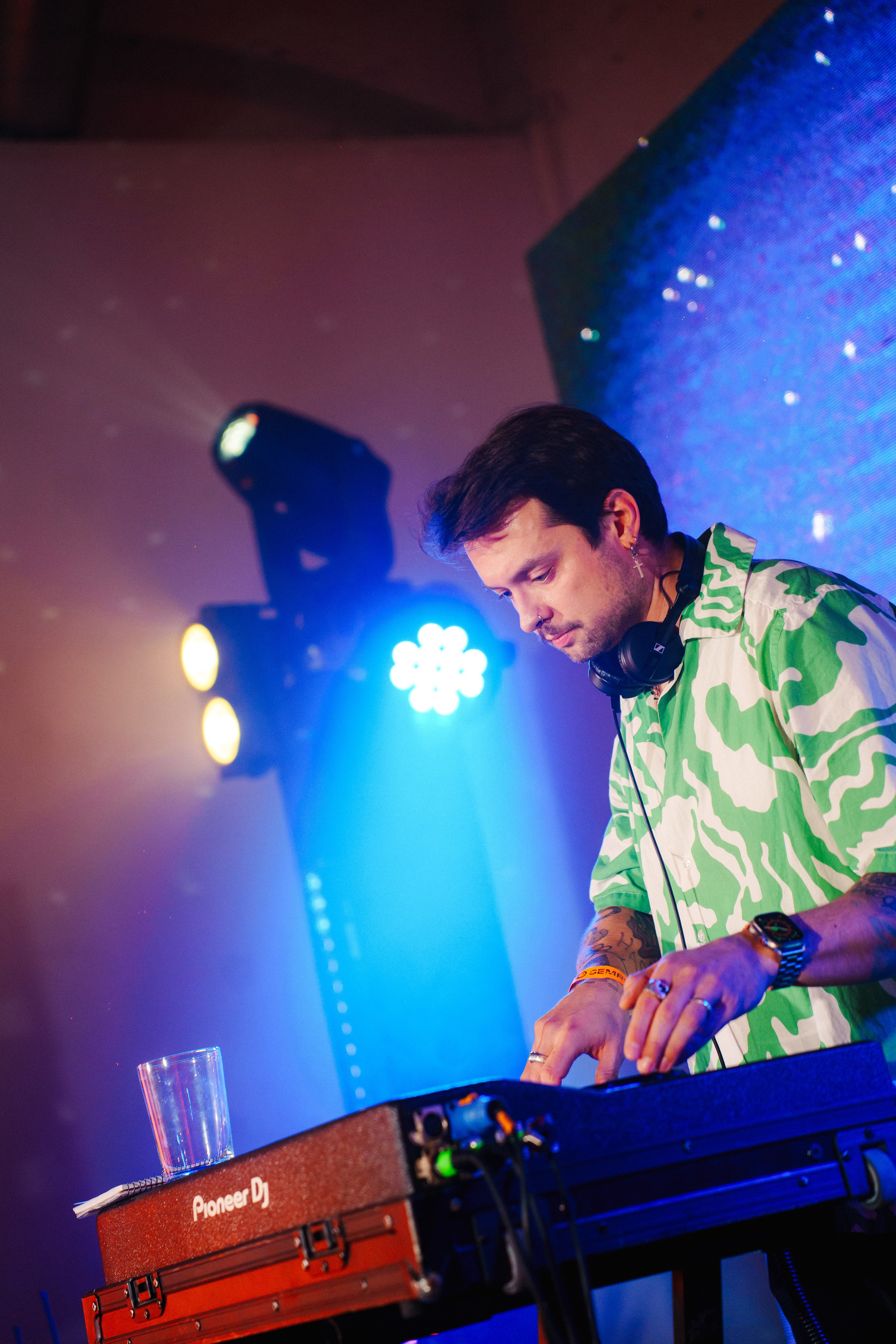 Barcelona — We shine together. Foto • Video • Produktion • Luftbildaufnahmen • Erstellung von Medien