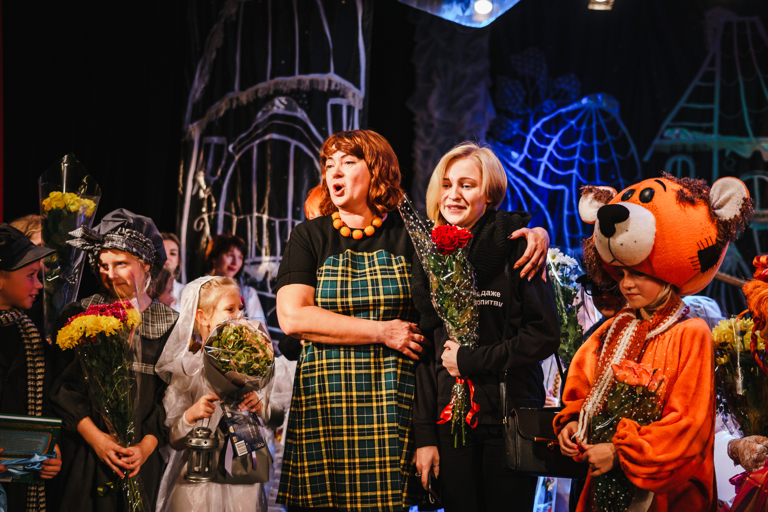 Театр «Сорванцы». Голубая стрела. Фото • Видео • Аэросъемка • Контент для бизнеса