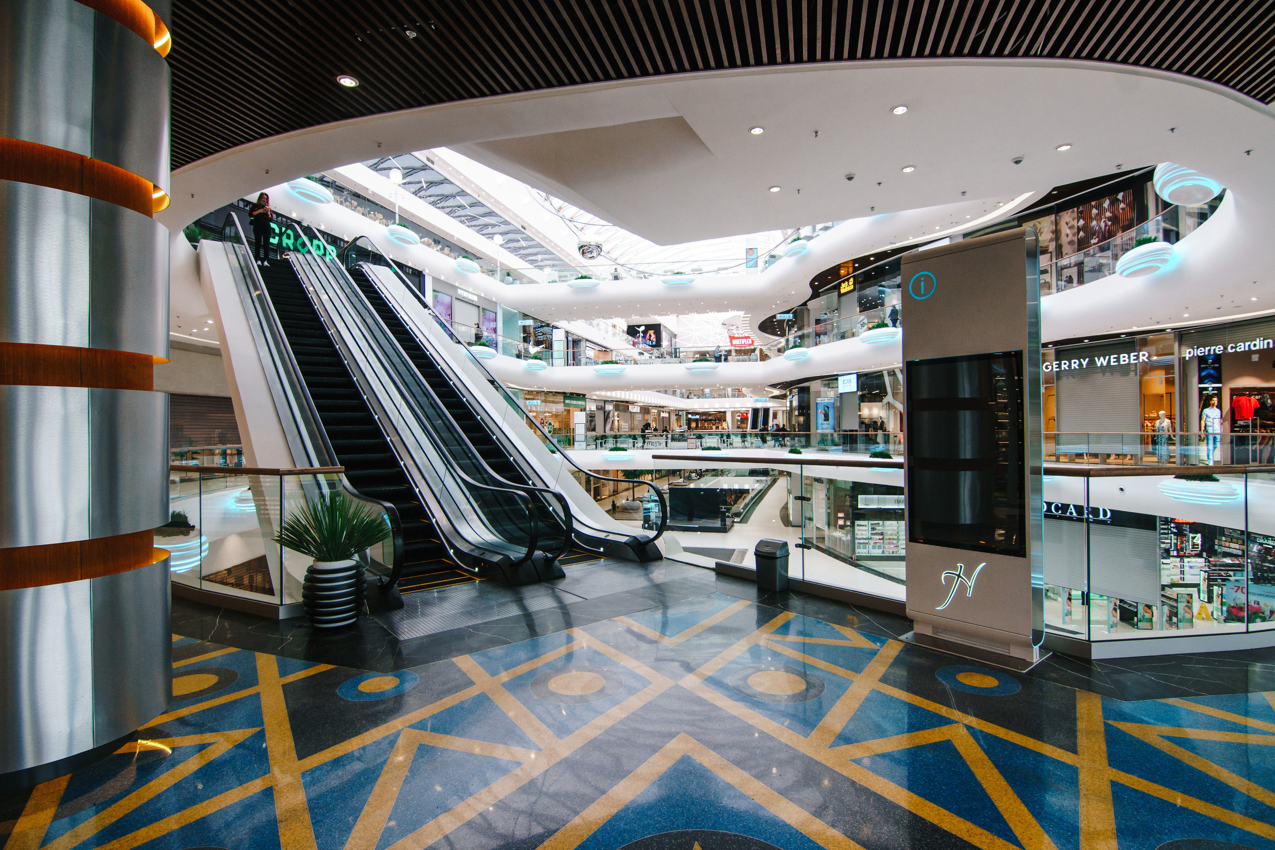 ТРЦ NIKOLSKY. Foto • Video • Produktion • Luftbildaufnahmen • Erstellung von Medien