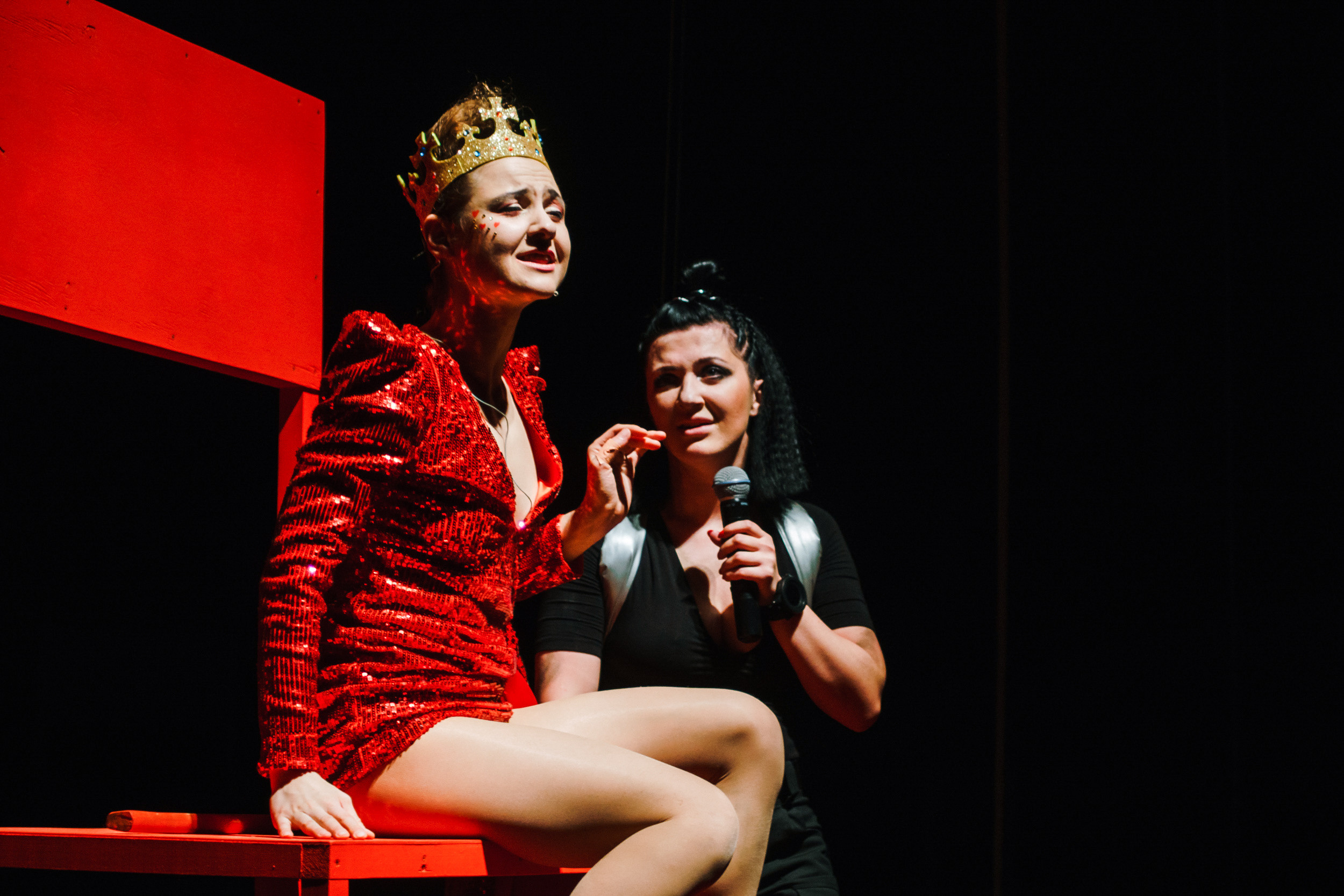 Театр «Прекрасные Цветы». Alice in Wonderland. Фото • Відео • Аерозйомка • Контент для бізнесу