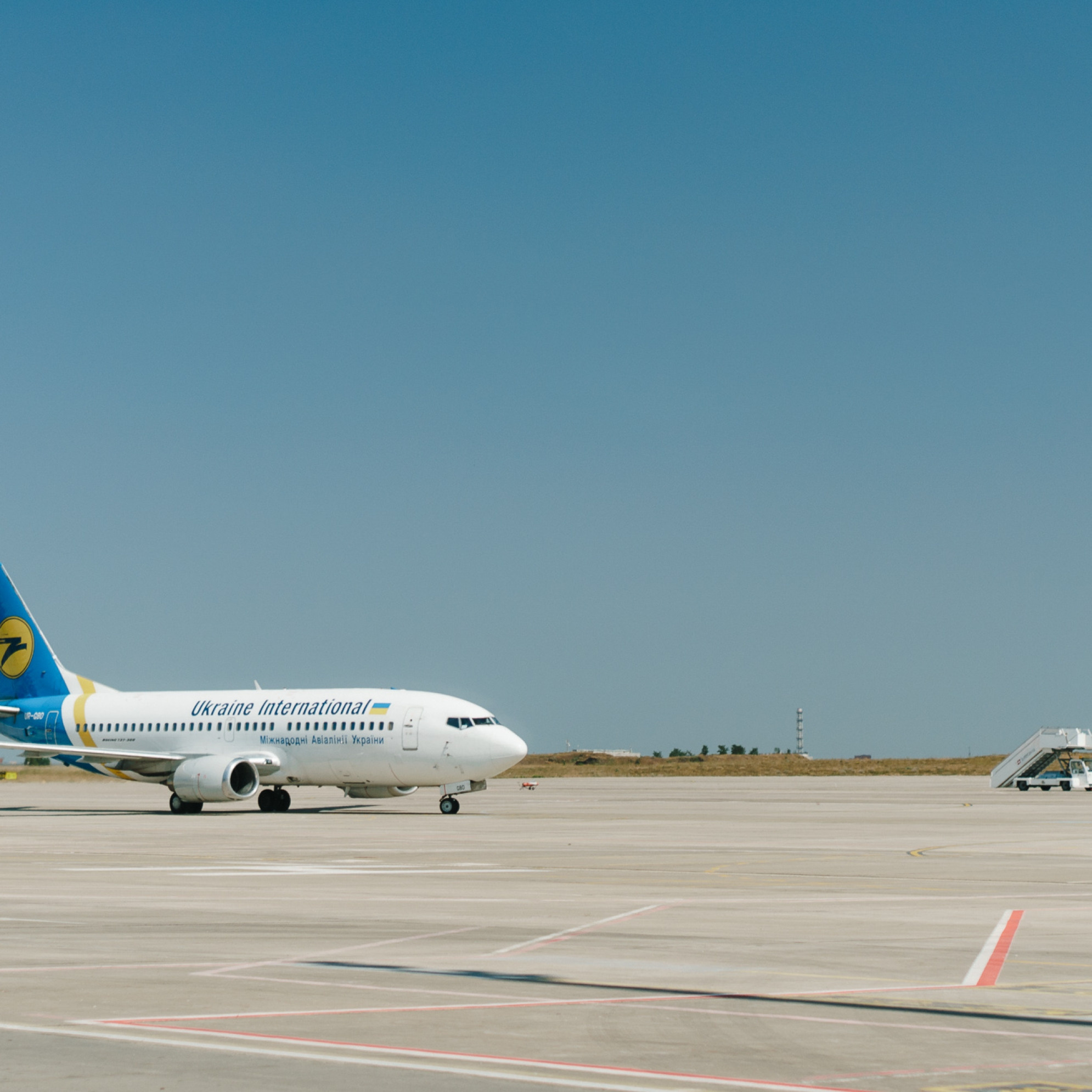 Plane Spotting Day. Kharkiv International Airport. Foto • Video • Produktion • Luftbildaufnahmen • Erstellung von Medien