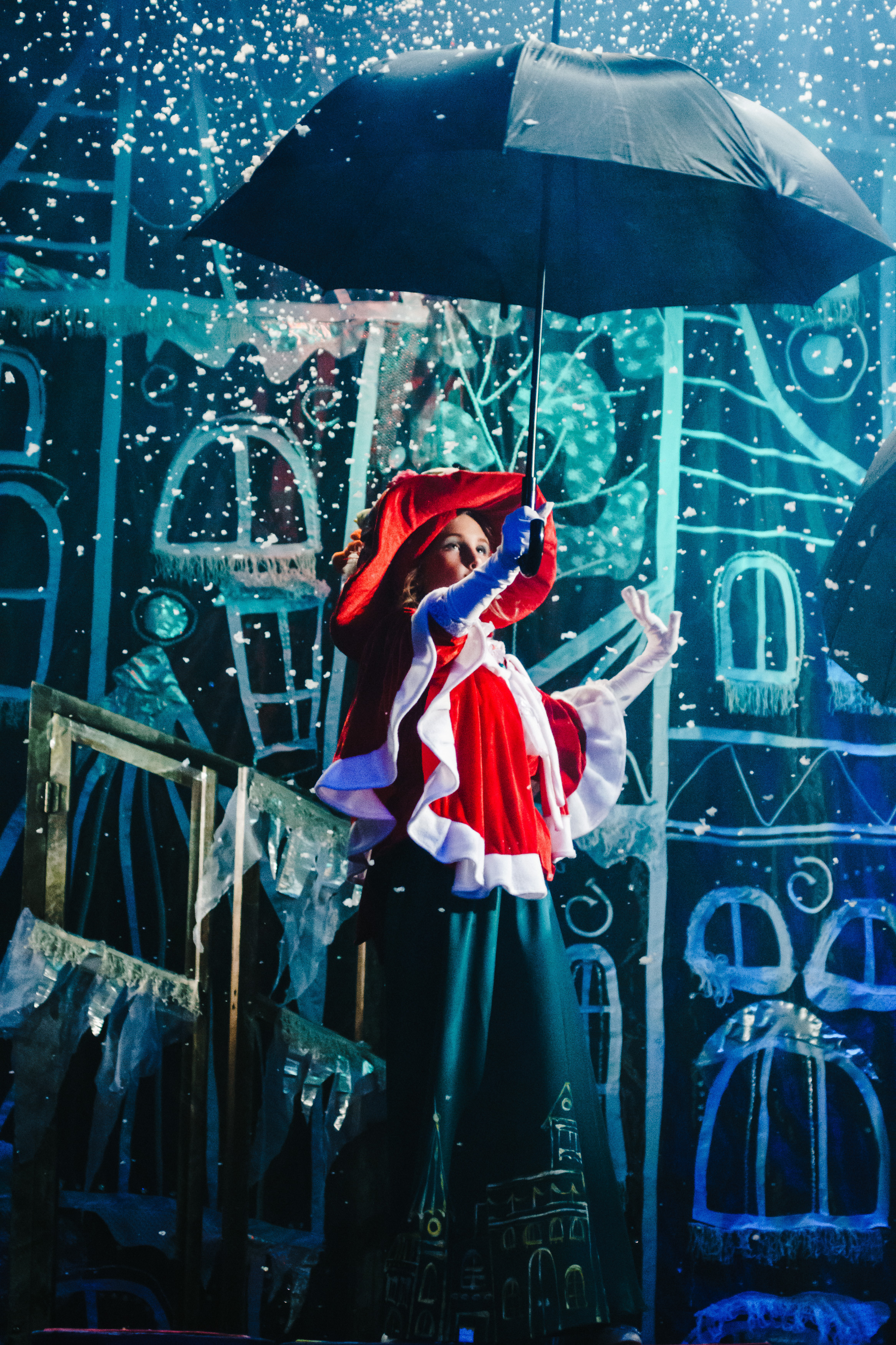 Театр «Сорванцы». Голубая стрела. Фото • Видео • Аэросъемка • Контент для бизнеса