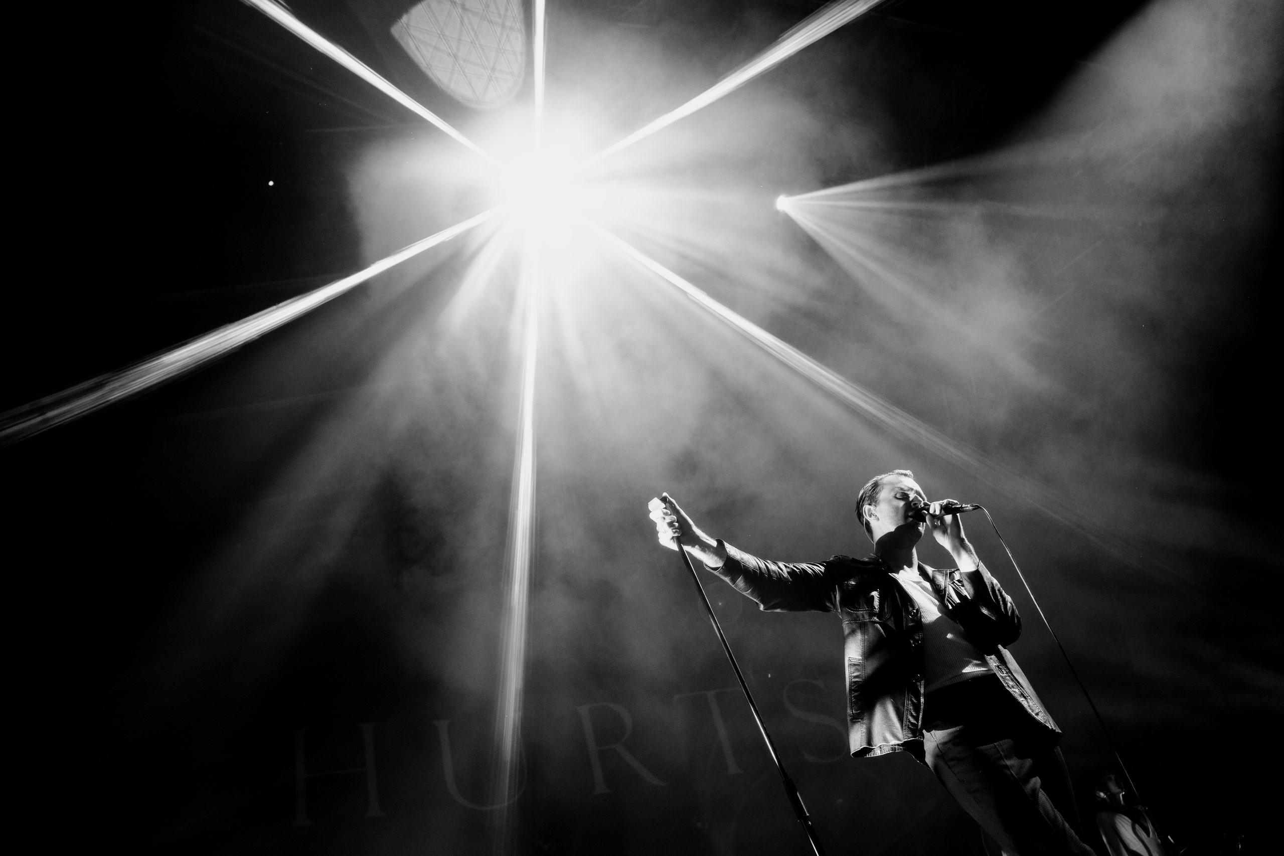 HURTS — Sigulda Medieval Castle. Фото • Відео • Аерозйомка • Контент для бізнесу