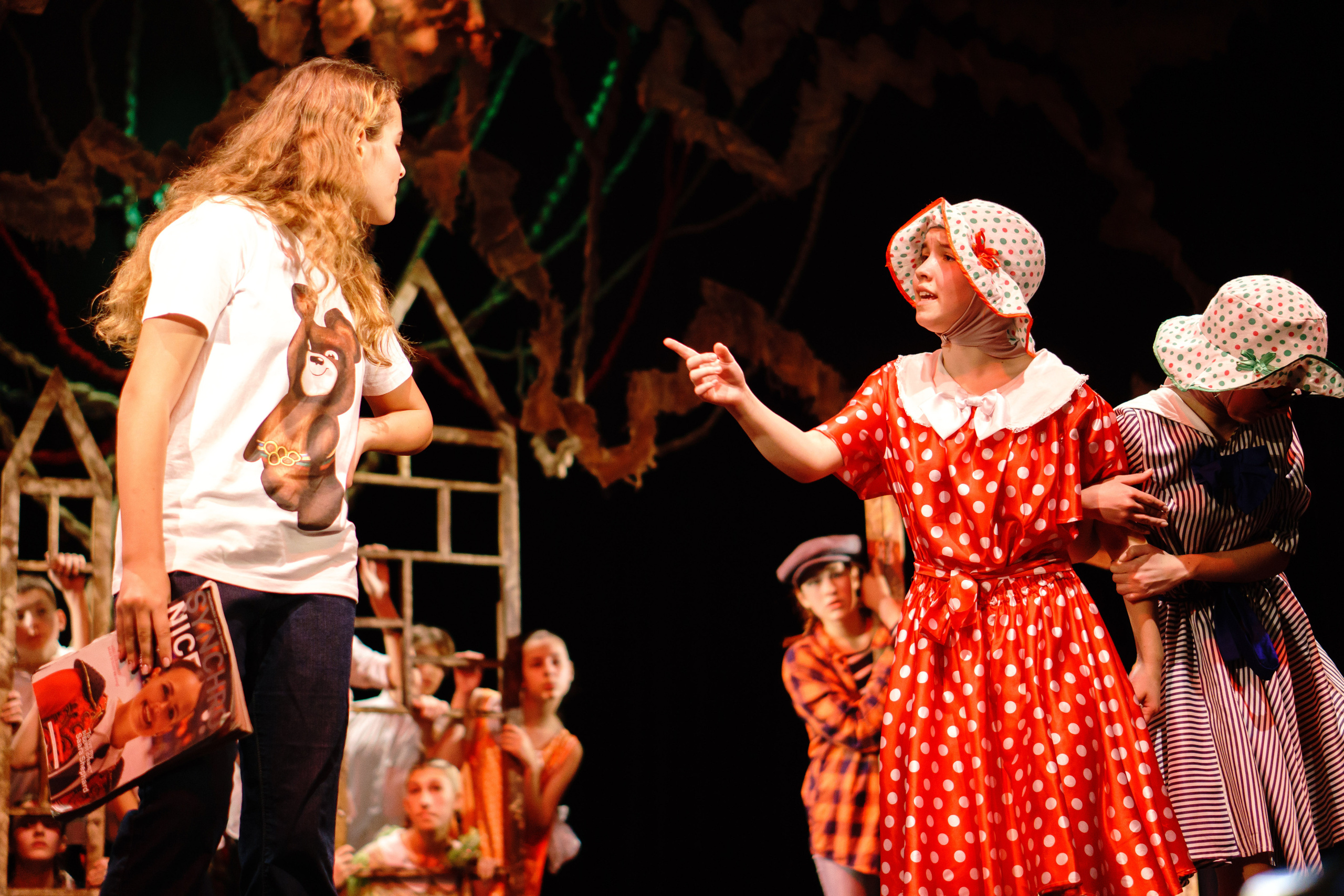 Театр «Сорванцы». Манюня. Фото • Відео • Аерозйомка • Контент для бізнесу