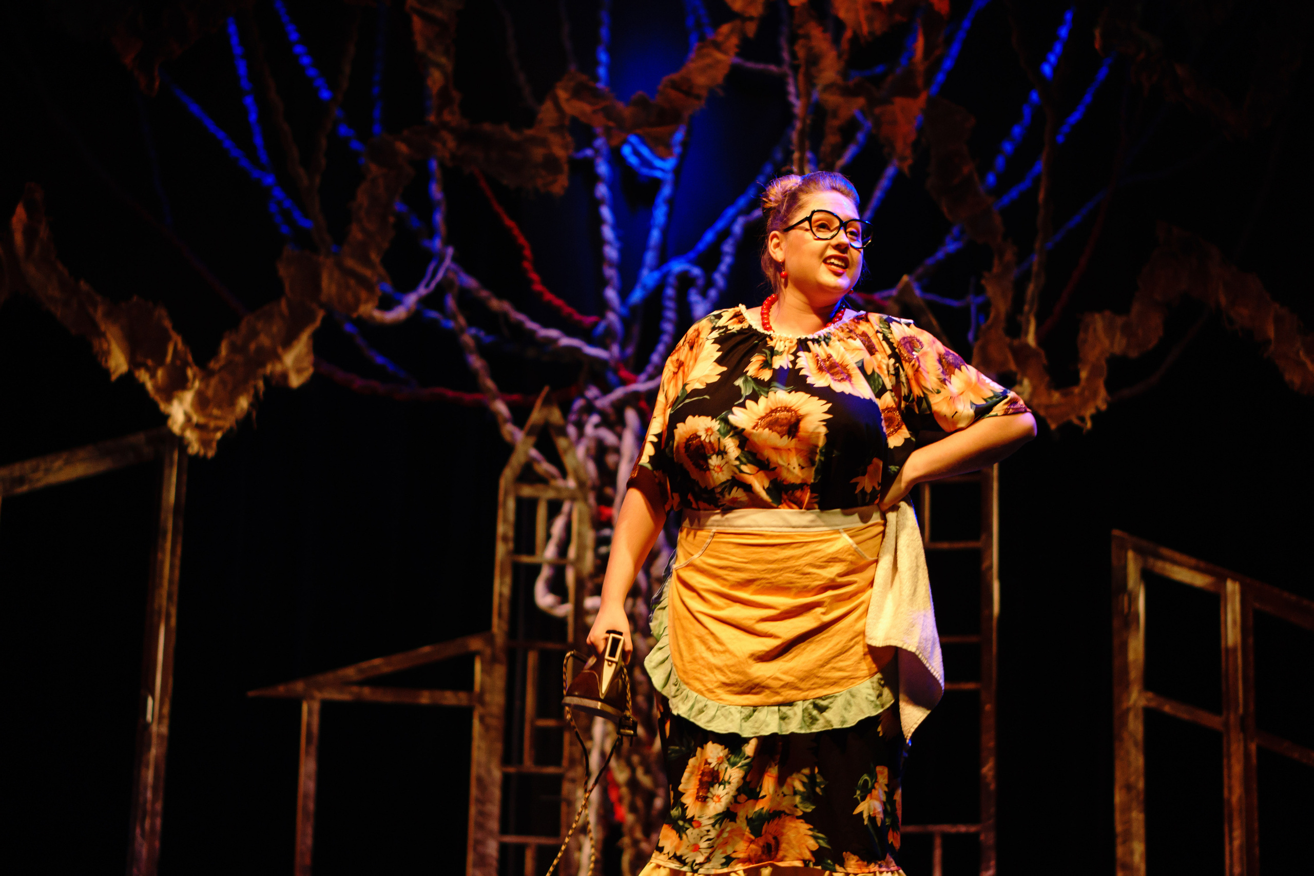 Театр «Сорванцы». Манюня. Фото • Відео • Аерозйомка • Контент для бізнесу