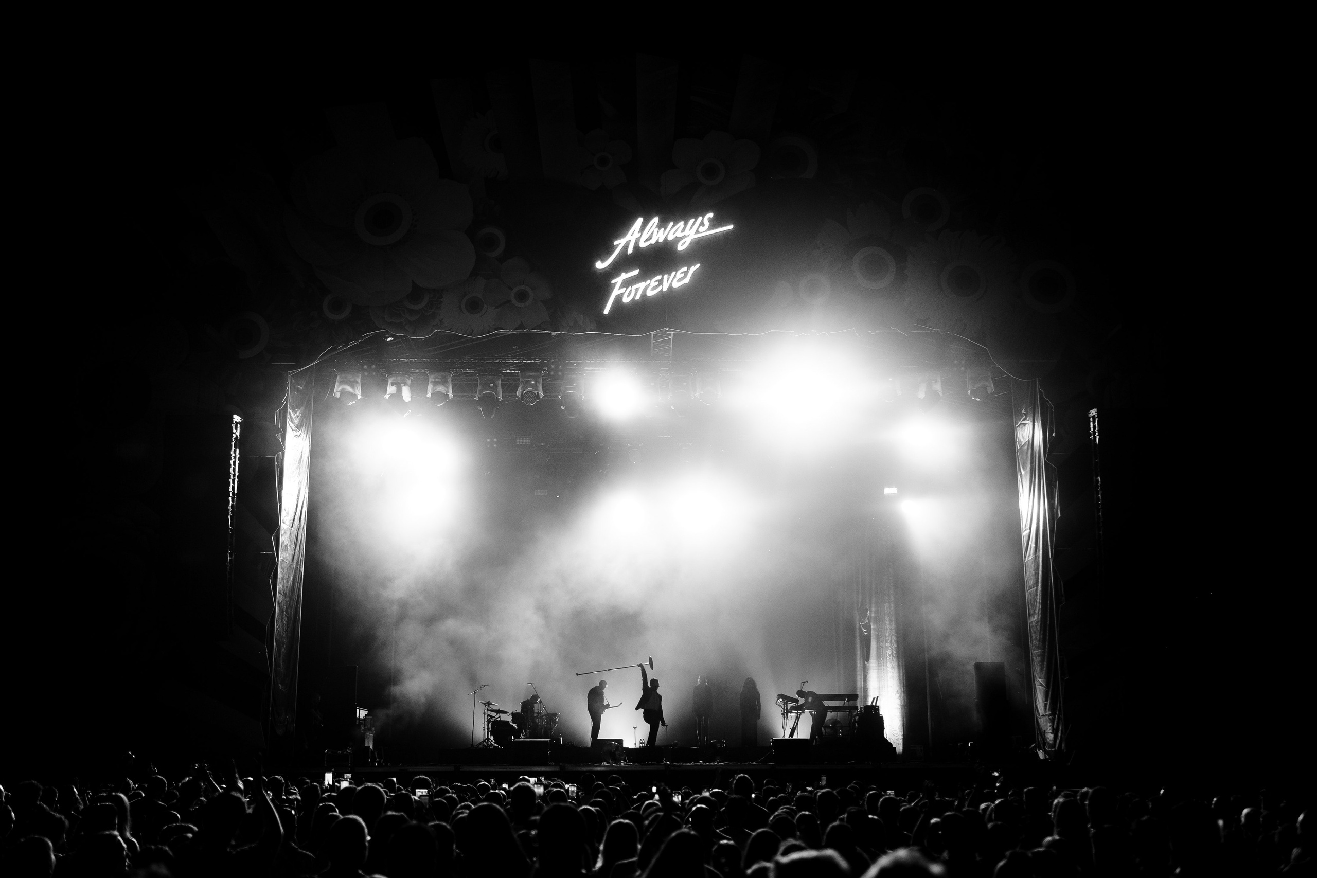 HURTS — Always Forever. Bucharest. Foto • Video • Produktion • Luftbildaufnahmen • Erstellung von Medien
