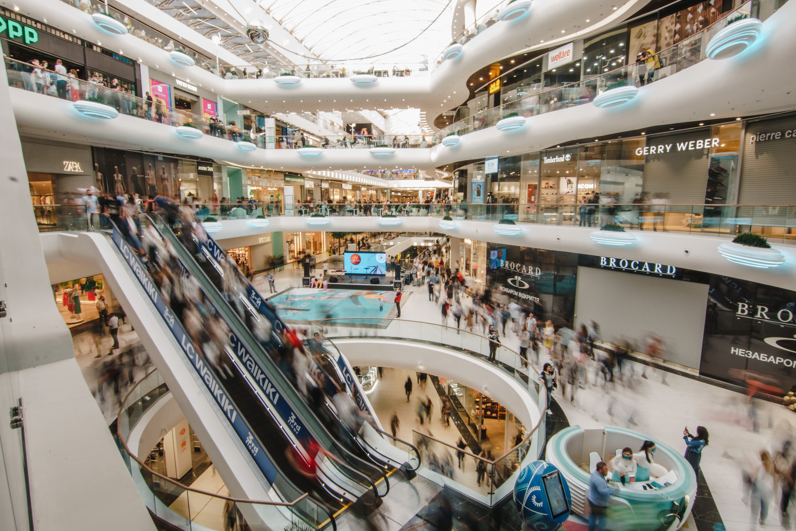 ТРЦ NIKOLSKY. Foto • Video • Produktion • Luftbildaufnahmen • Erstellung von Medien