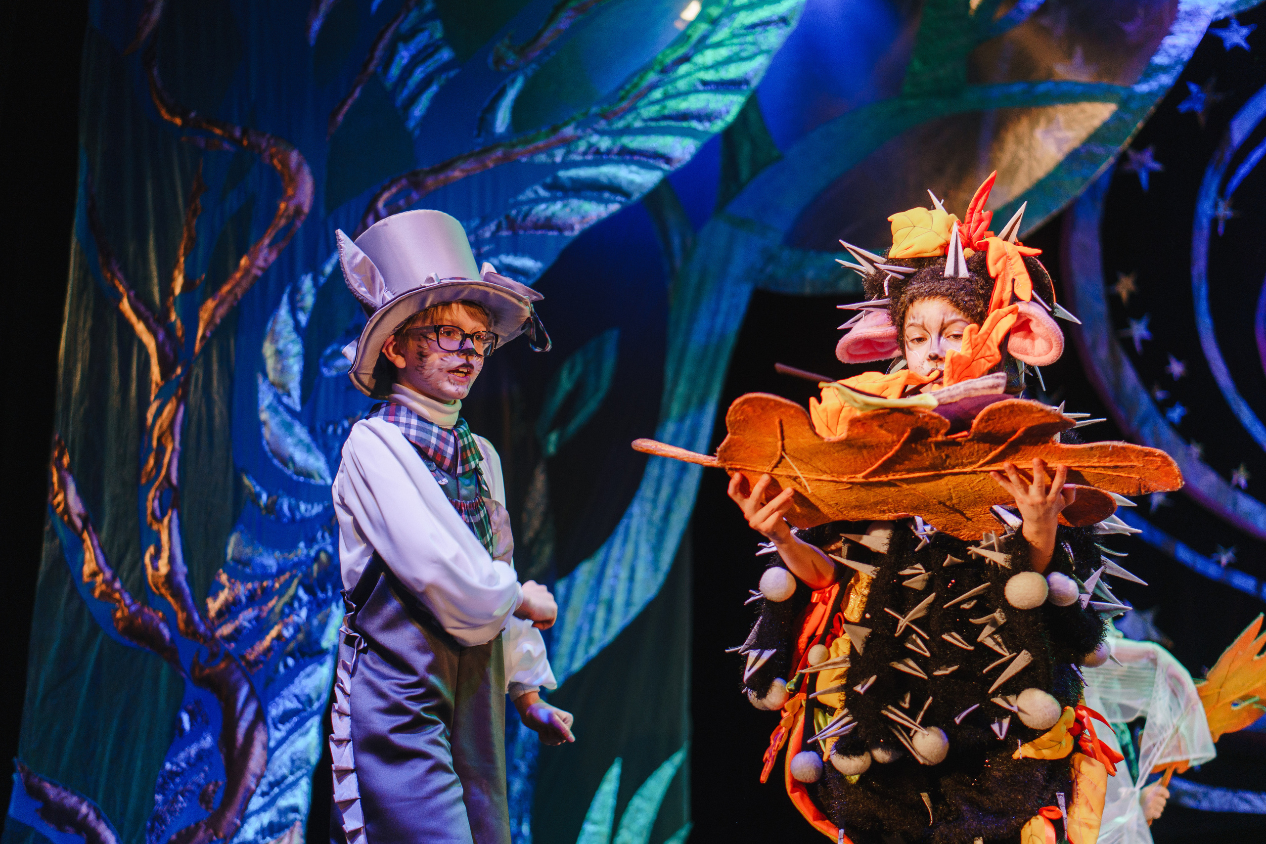 Театр «Сорванцы». Давайте никогда не расставаться. Фото • Відео • Аерозйомка • Контент для бізнесу