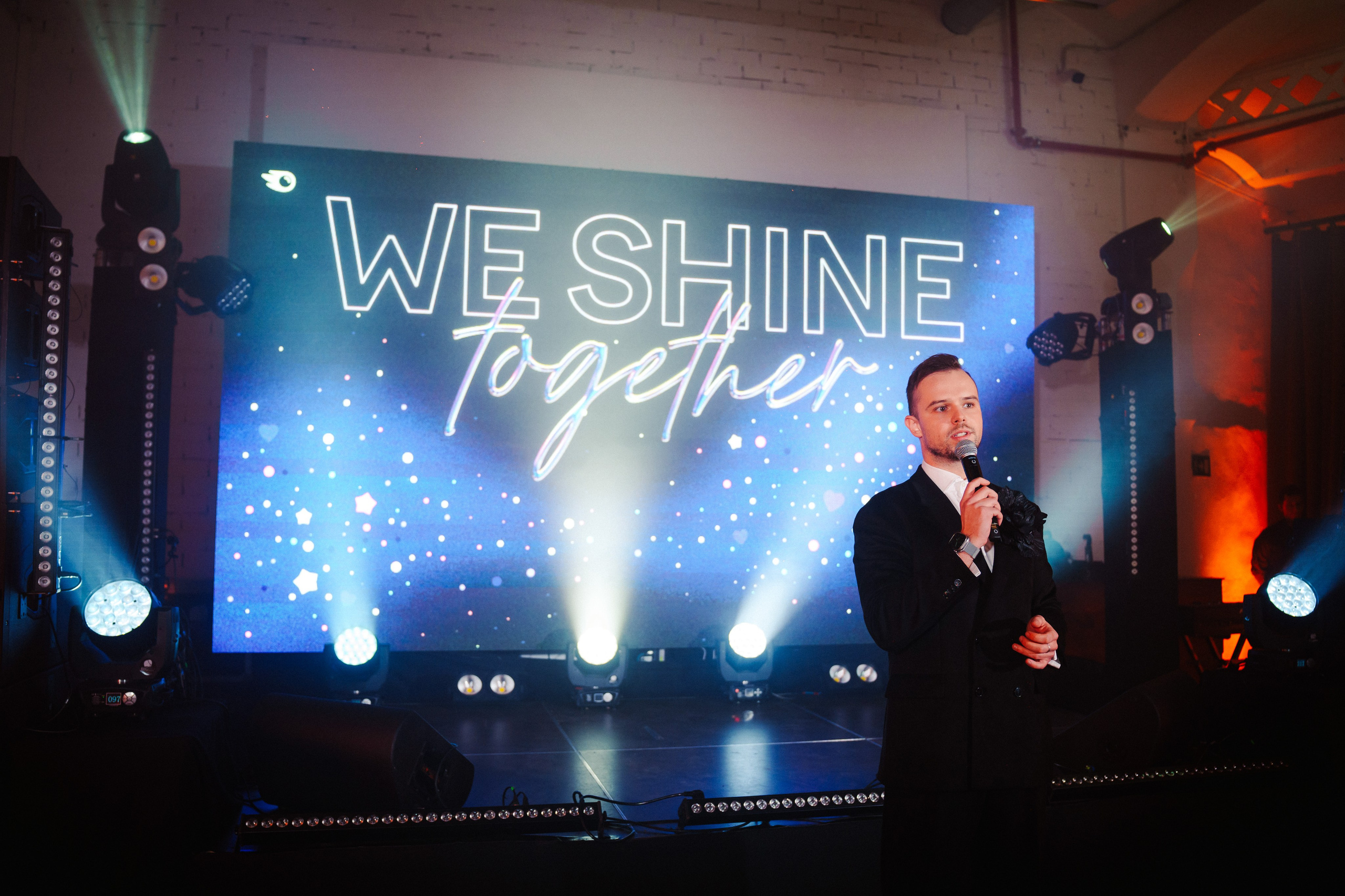 Barcelona — We shine together. Foto • Video • Produktion • Luftbildaufnahmen • Erstellung von Medien