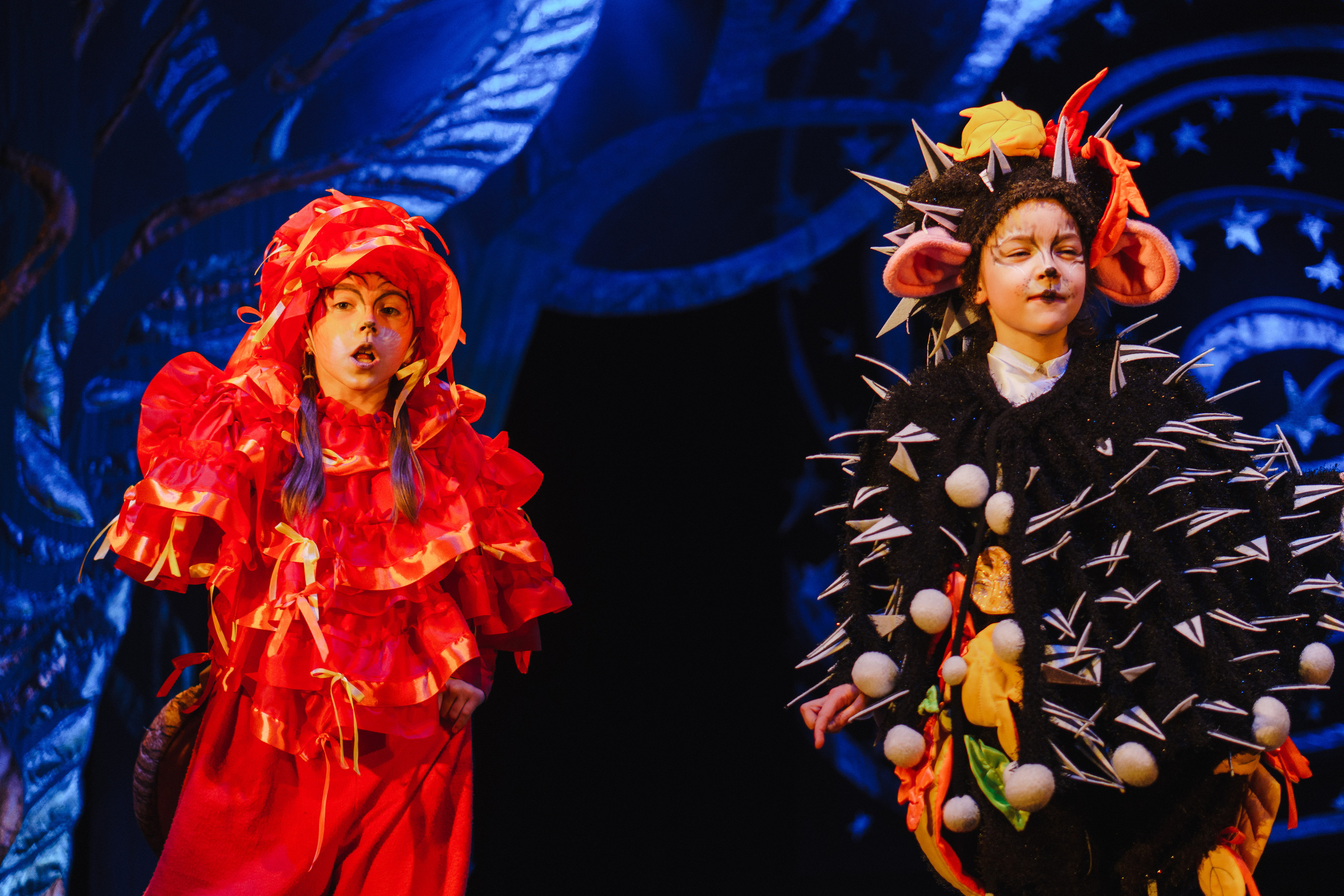 Театр «Сорванцы». Давайте никогда не расставаться. Фото • Відео • Аерозйомка • Контент для бізнесу