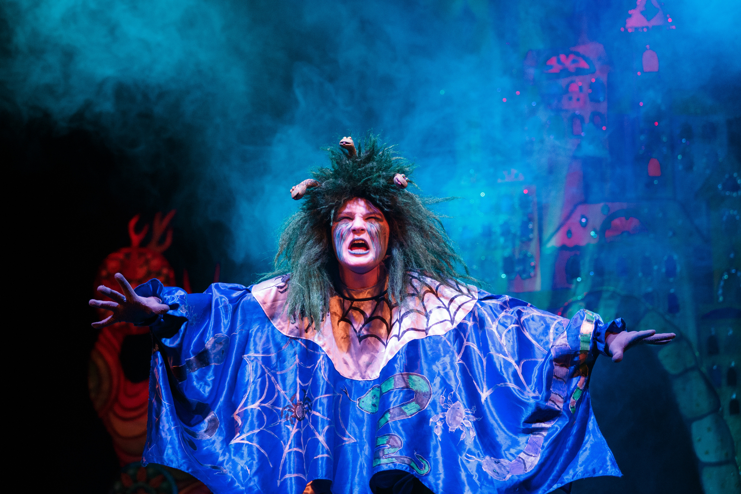 Театр «Сорванцы». Волшебник Изумрудного города. Фото • Видео • Аэросъемка • Контент для бизнеса