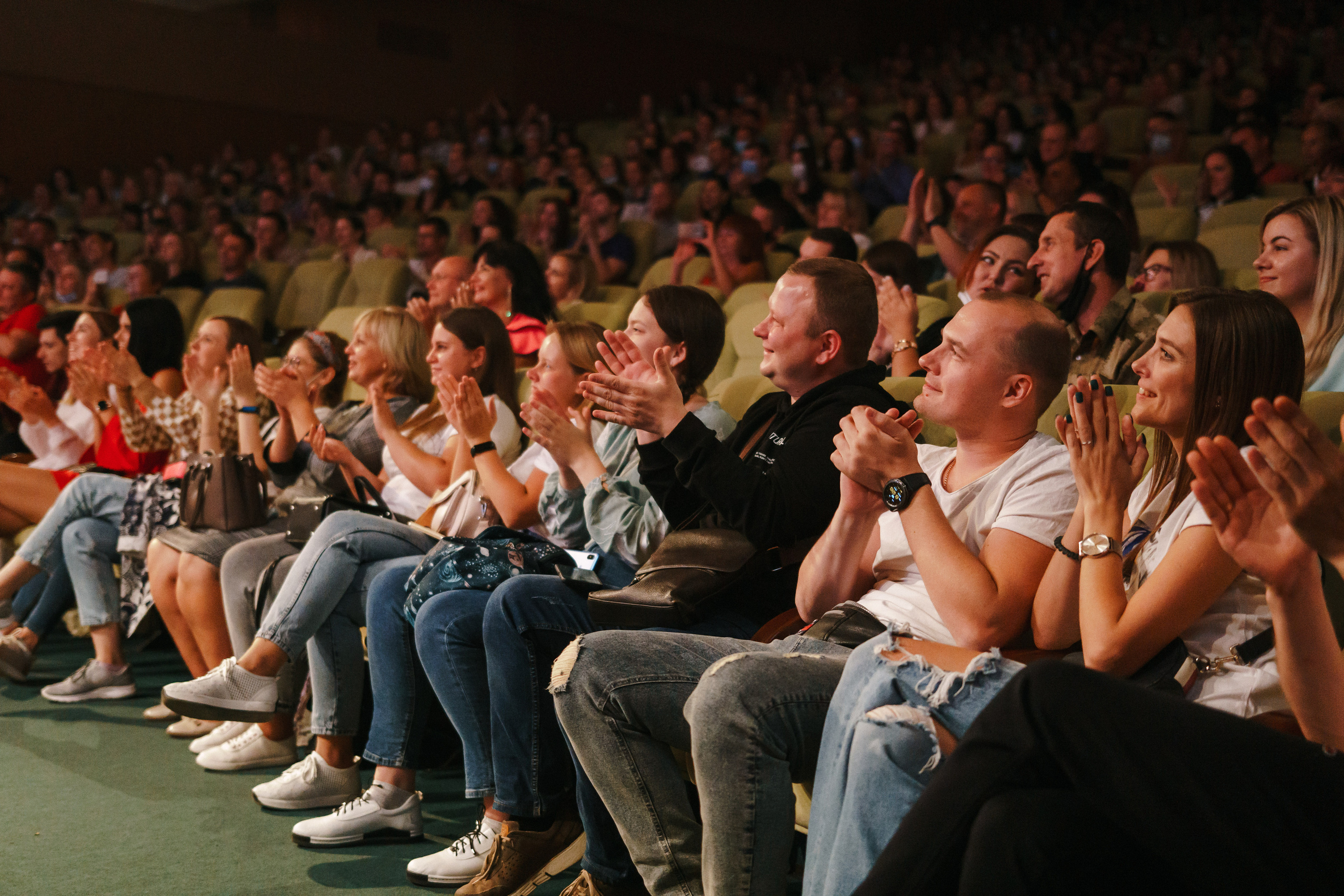 Лига Смеха. Харьков — ХНАТОБ. Фото • Відео • Аерозйомка • Контент для бізнесу