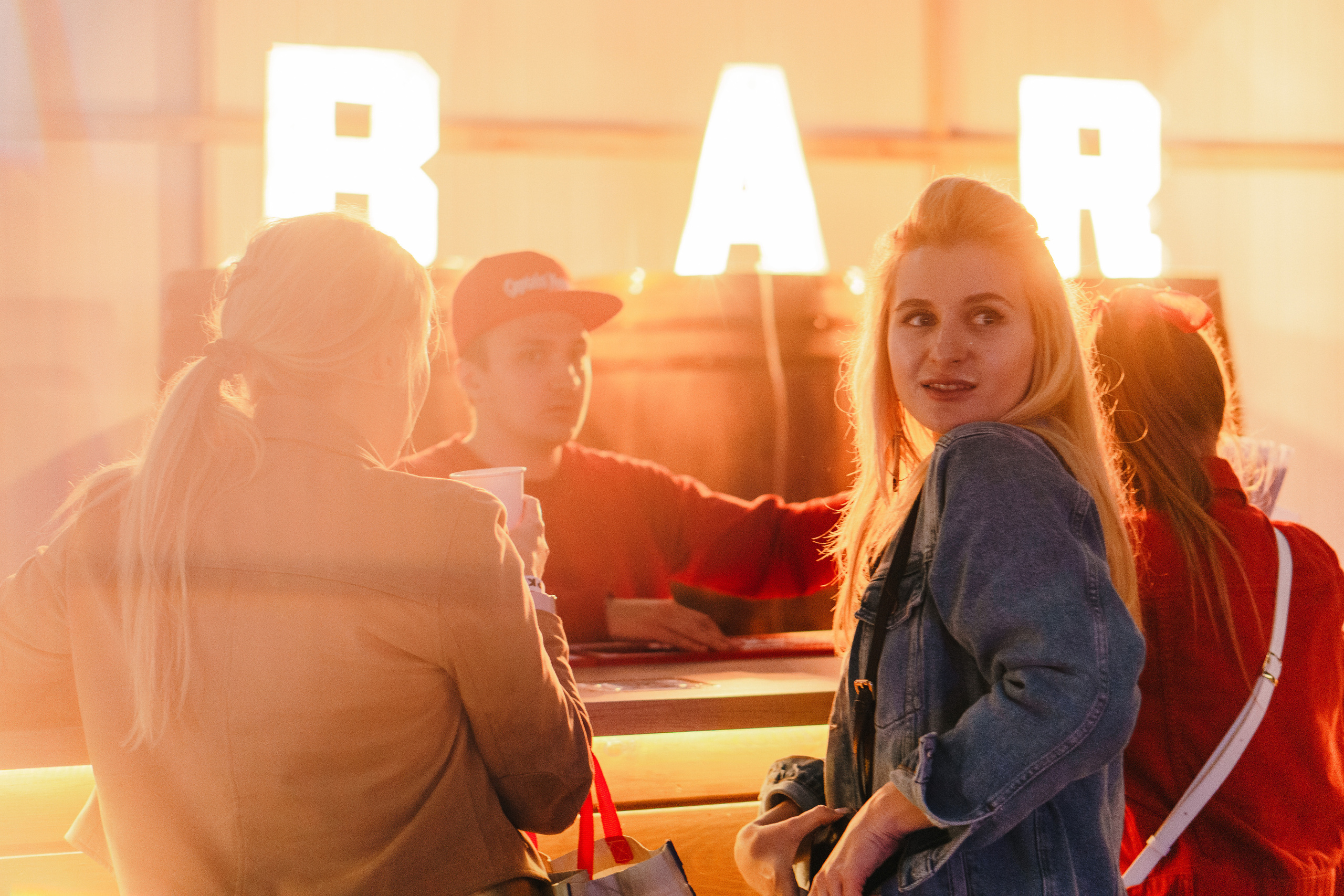 Фестиваль Поколение 90-х. День 2. Foto • Video • Produktion • Luftbildaufnahmen • Erstellung von Medien