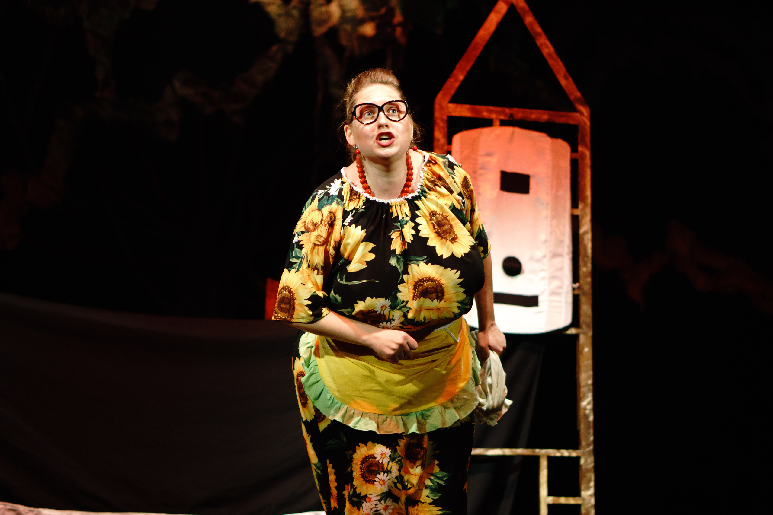 Театр «Сорванцы». Манюня. Фото • Відео • Аерозйомка • Контент для бізнесу