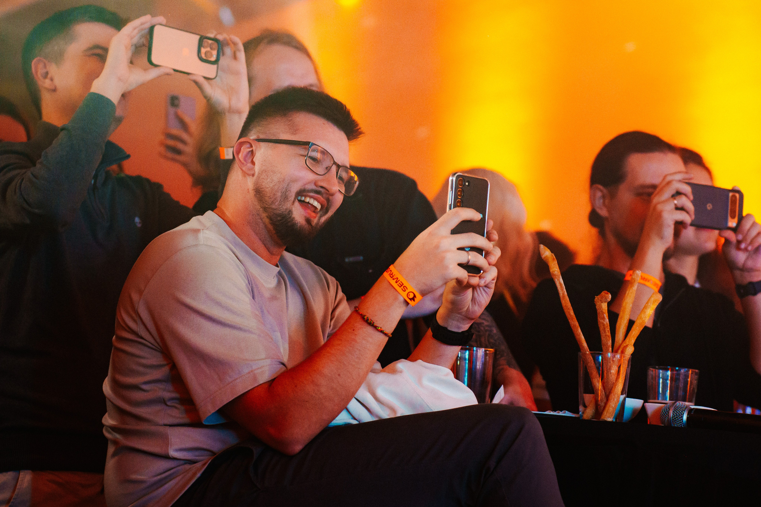 Barcelona — We shine together. Foto • Video • Produktion • Luftbildaufnahmen • Erstellung von Medien