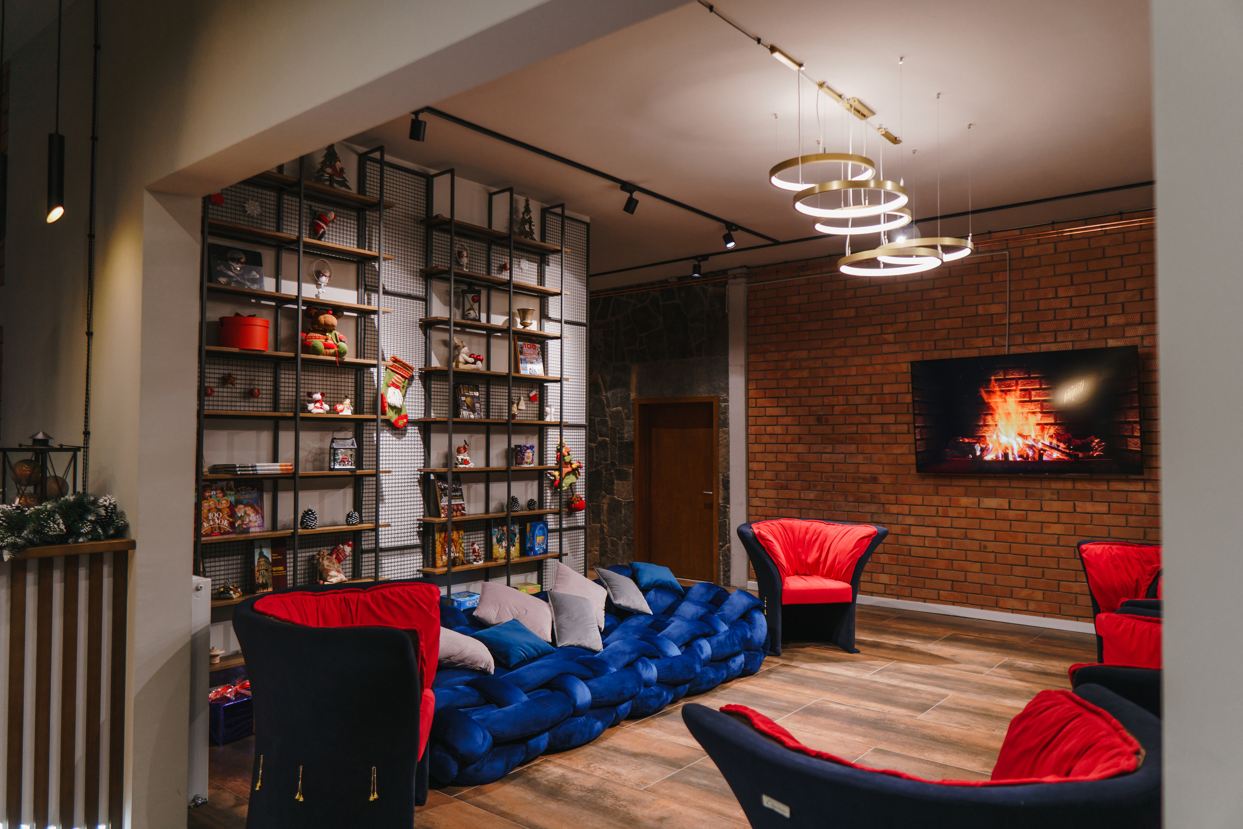 Chevalier Panorama ⏯. Фото • Відео • Аерозйомка • Контент для бізнесу