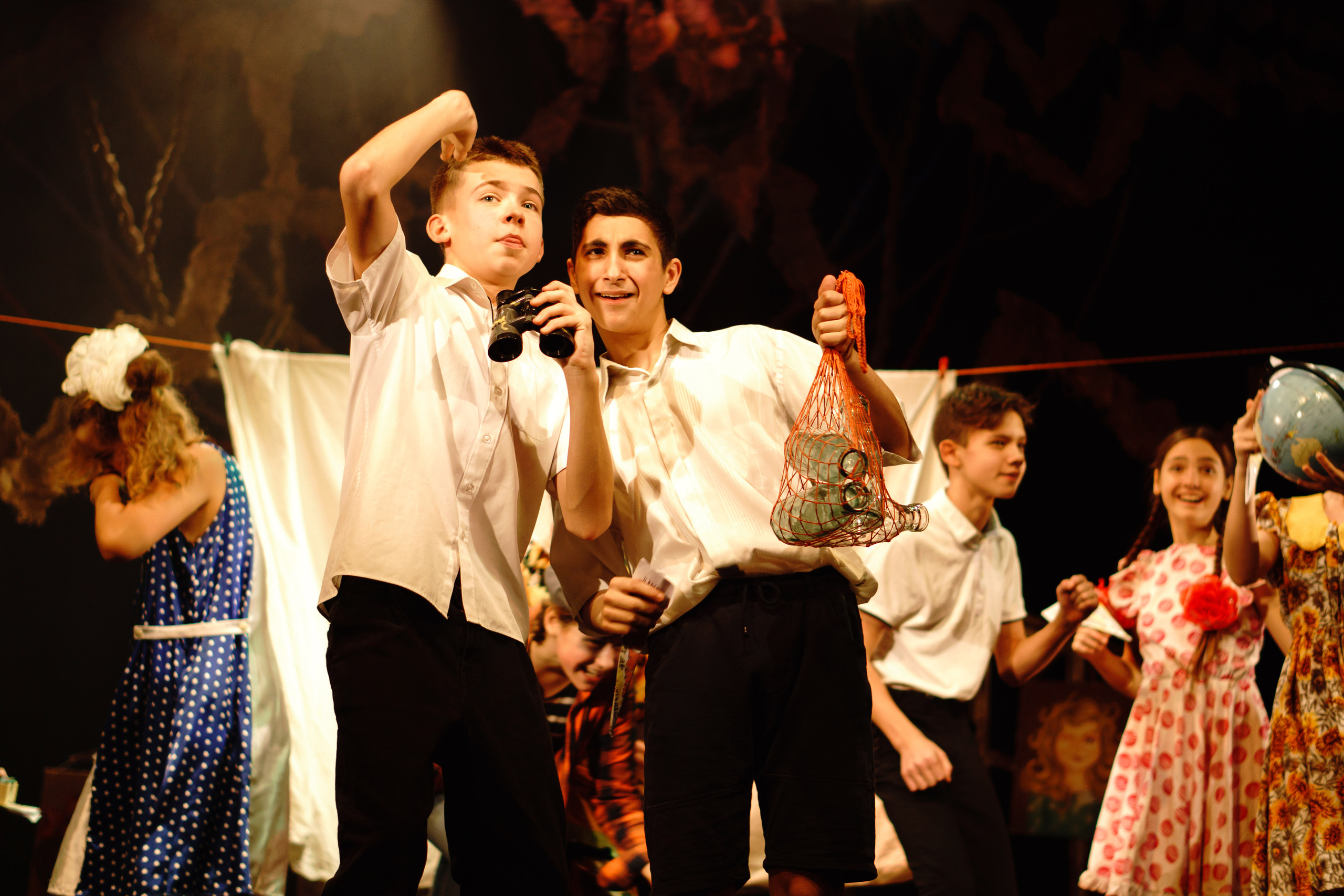 Театр «Сорванцы». Манюня. Фото • Відео • Аерозйомка • Контент для бізнесу