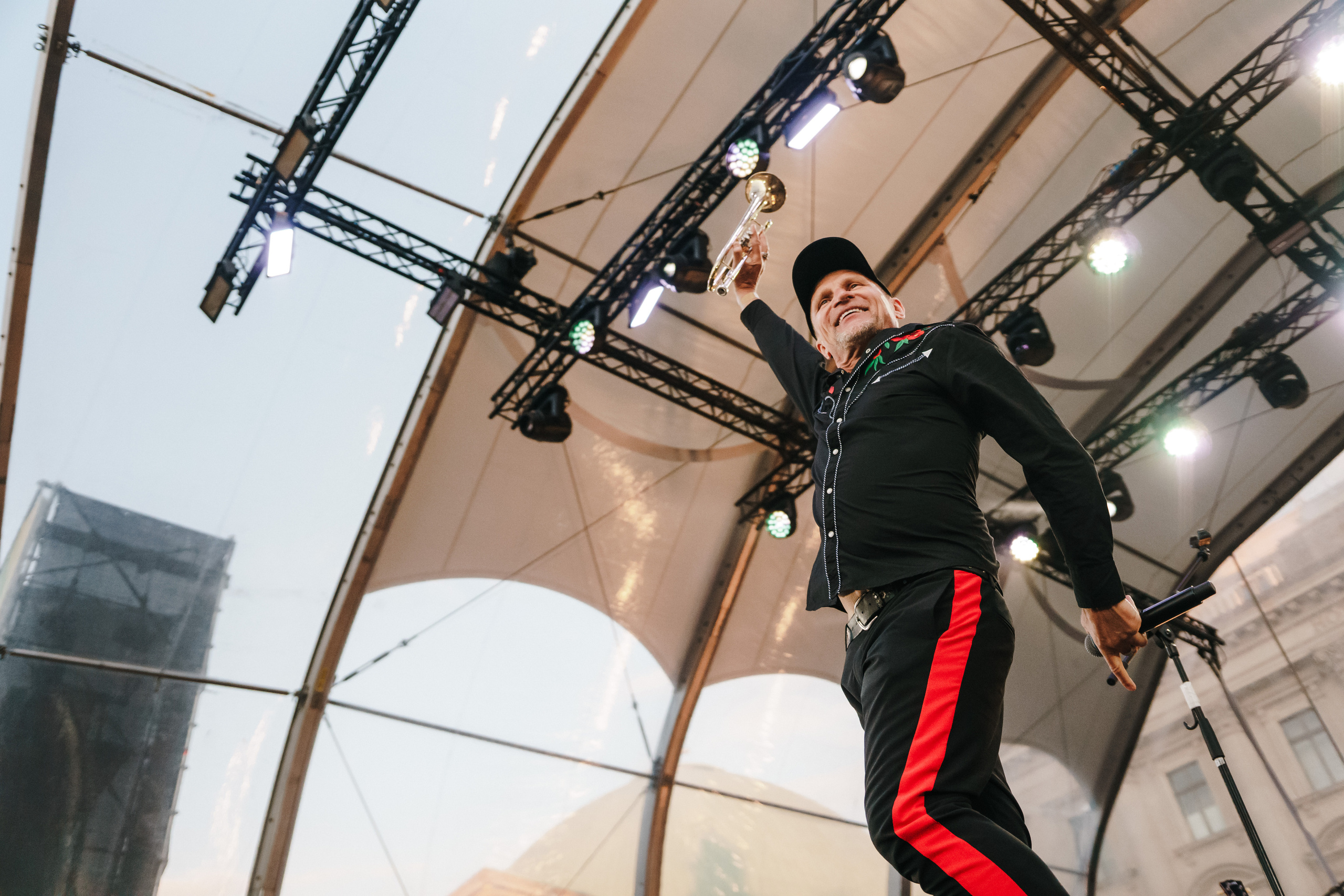 Life Will Win. Berlin. Photo • Video • Production • Aerial • Media Creation