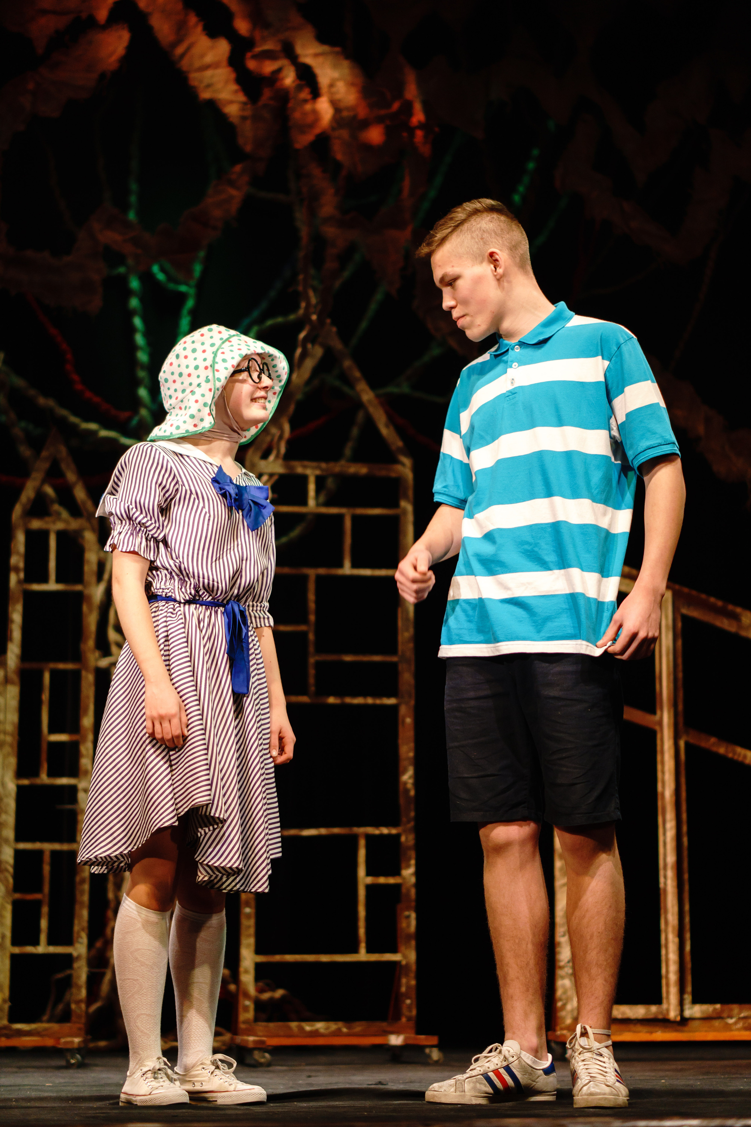 Театр «Сорванцы». Манюня. Фото • Відео • Аерозйомка • Контент для бізнесу