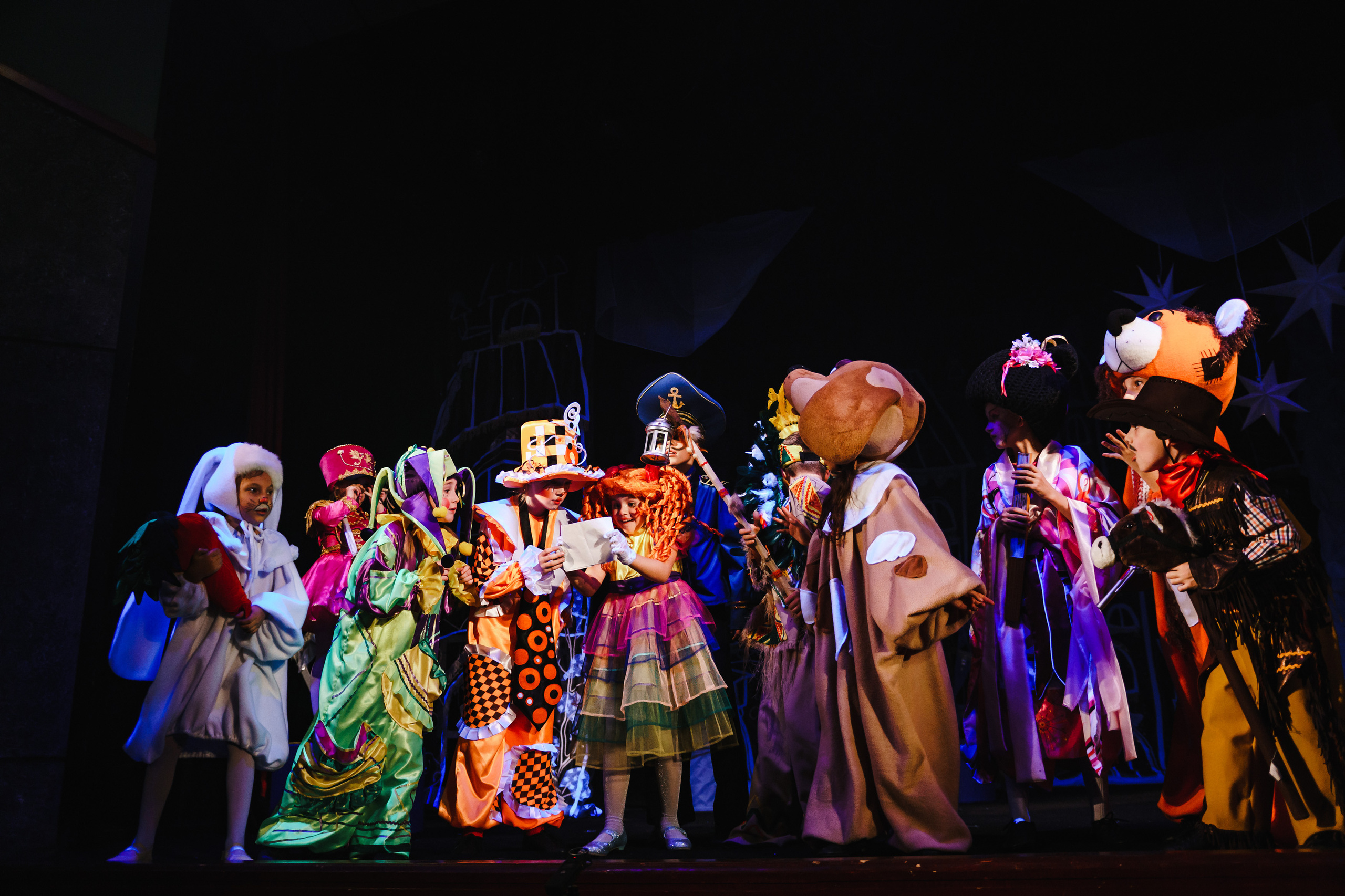 Театр «Сорванцы». Голубая стрела. Фото • Видео • Аэросъемка • Контент для бизнеса