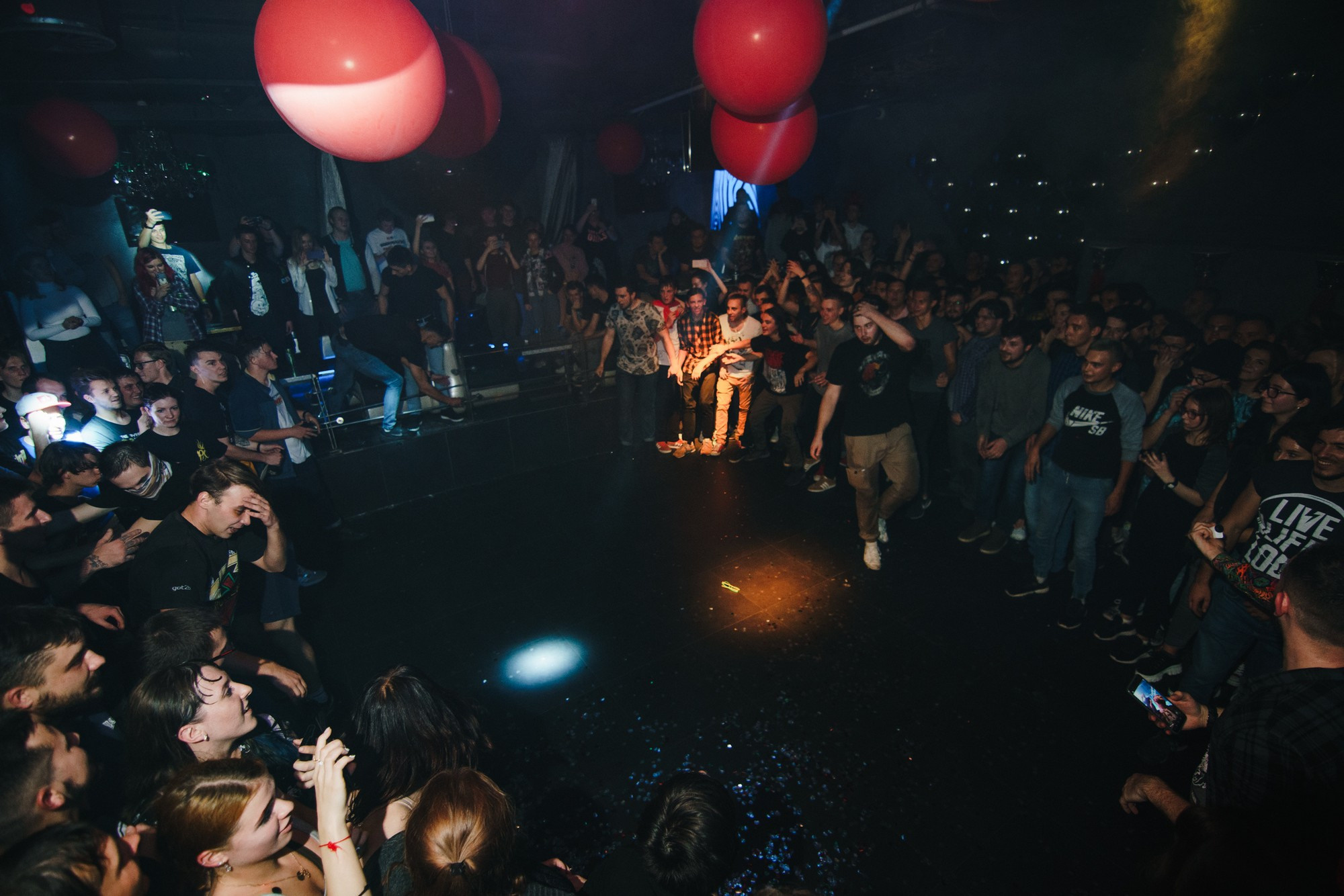 Anacondaz. Белгород — клуб «Часы». Фото • Відео • Аерозйомка • Контент для бізнесу