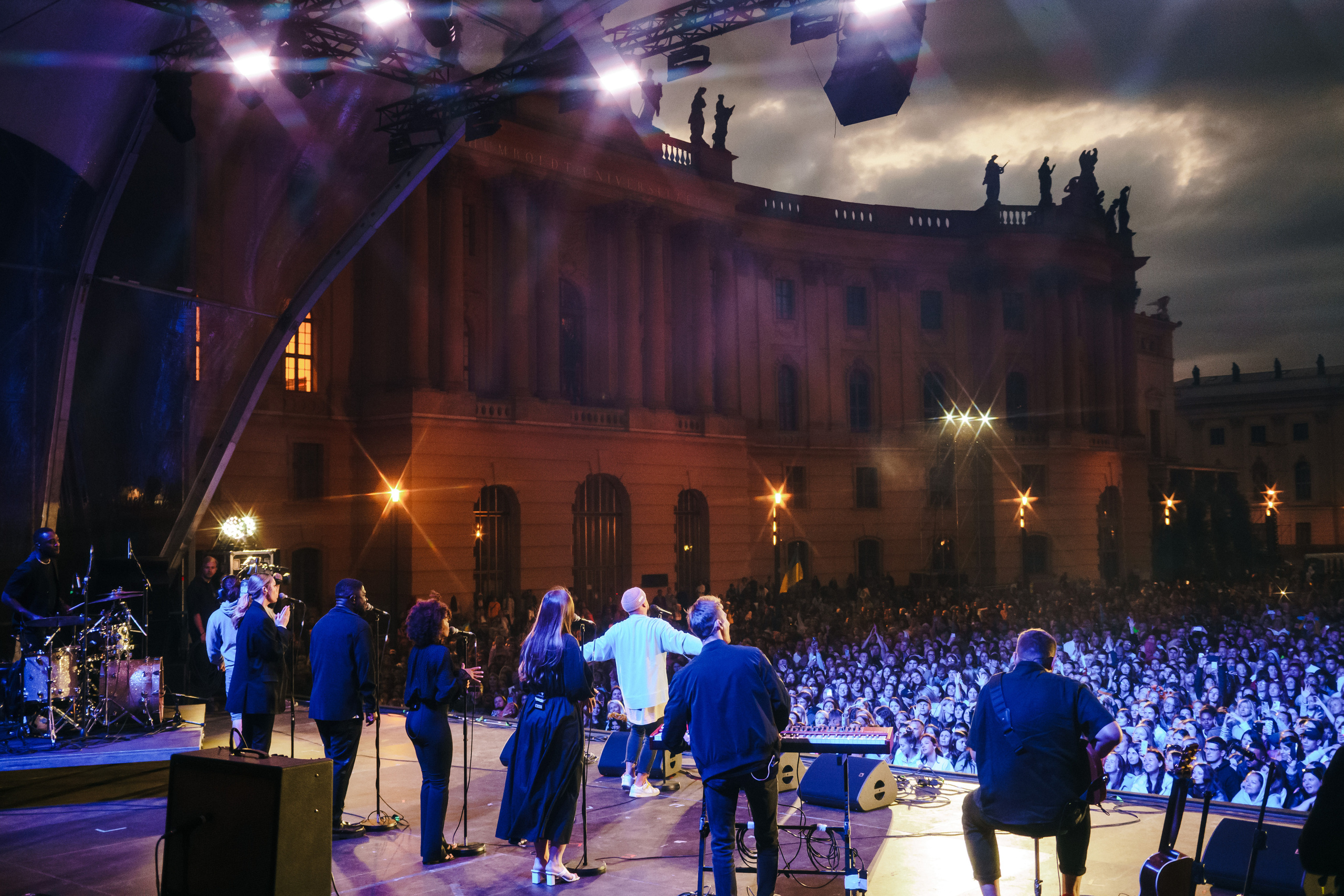 Life Will Win. Berlin. Photo • Video • Production • Aerial • Media Creation