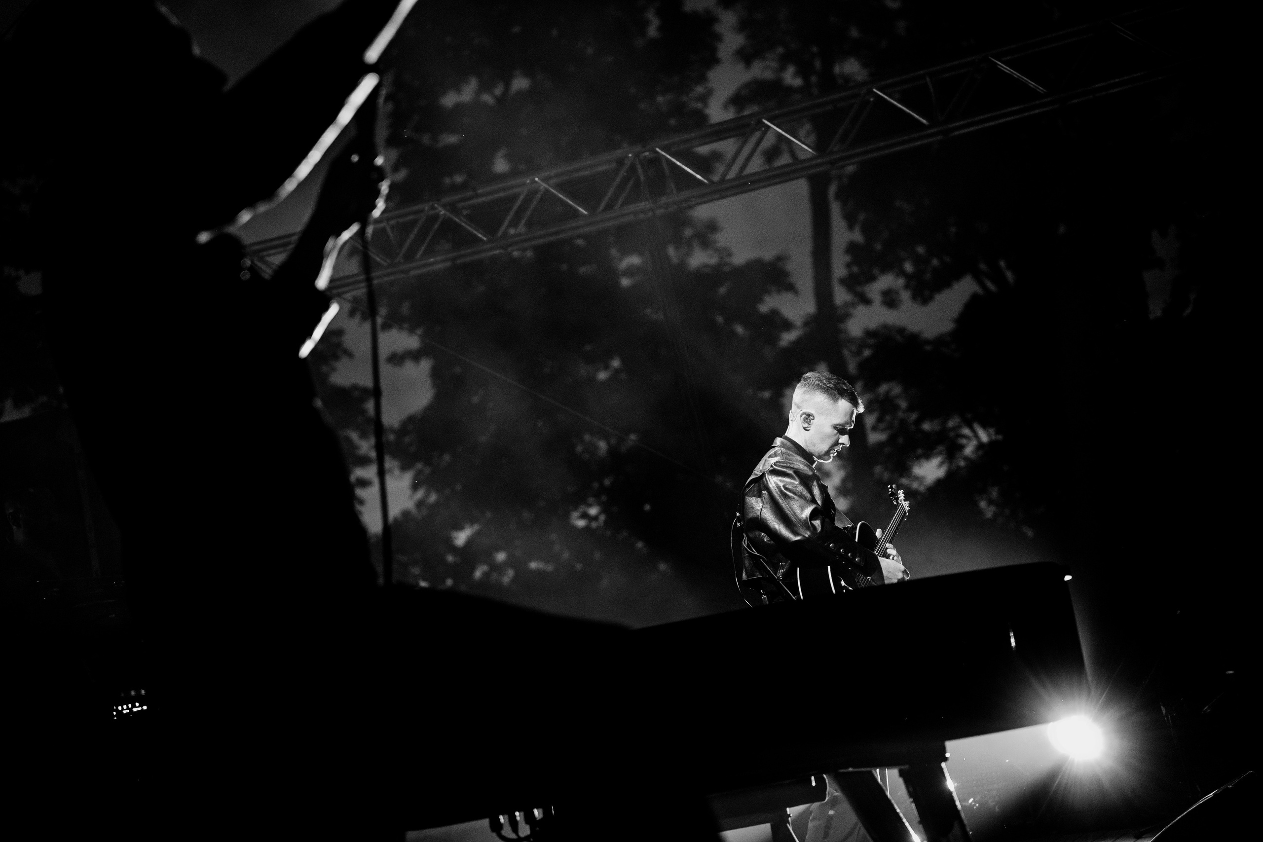 HURTS — Sigulda Medieval Castle. Фото • Відео • Аерозйомка • Контент для бізнесу