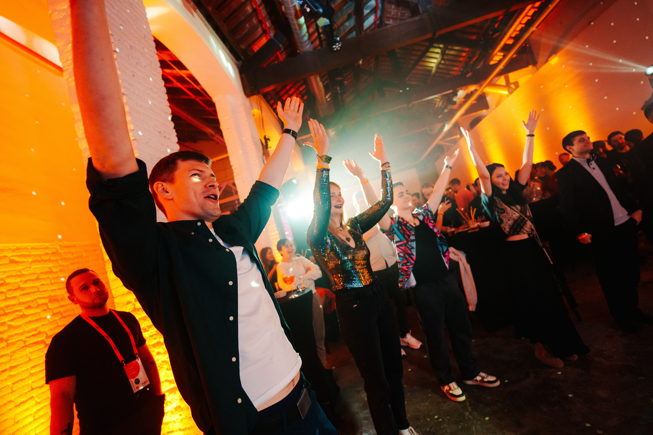 Barcelona — We shine together. Foto • Video • Produktion • Luftbildaufnahmen • Erstellung von Medien