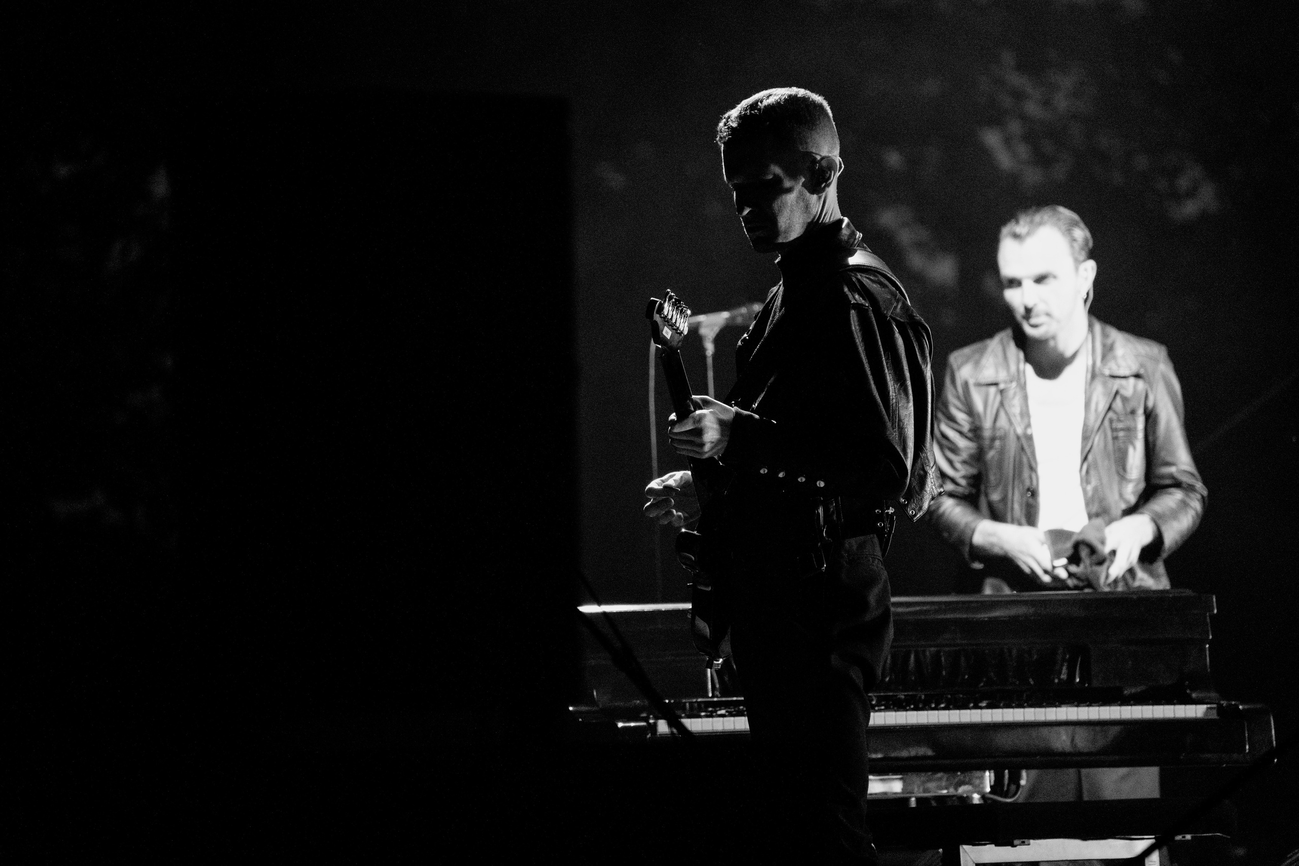 HURTS — Sigulda Medieval Castle. Фото • Відео • Аерозйомка • Контент для бізнесу