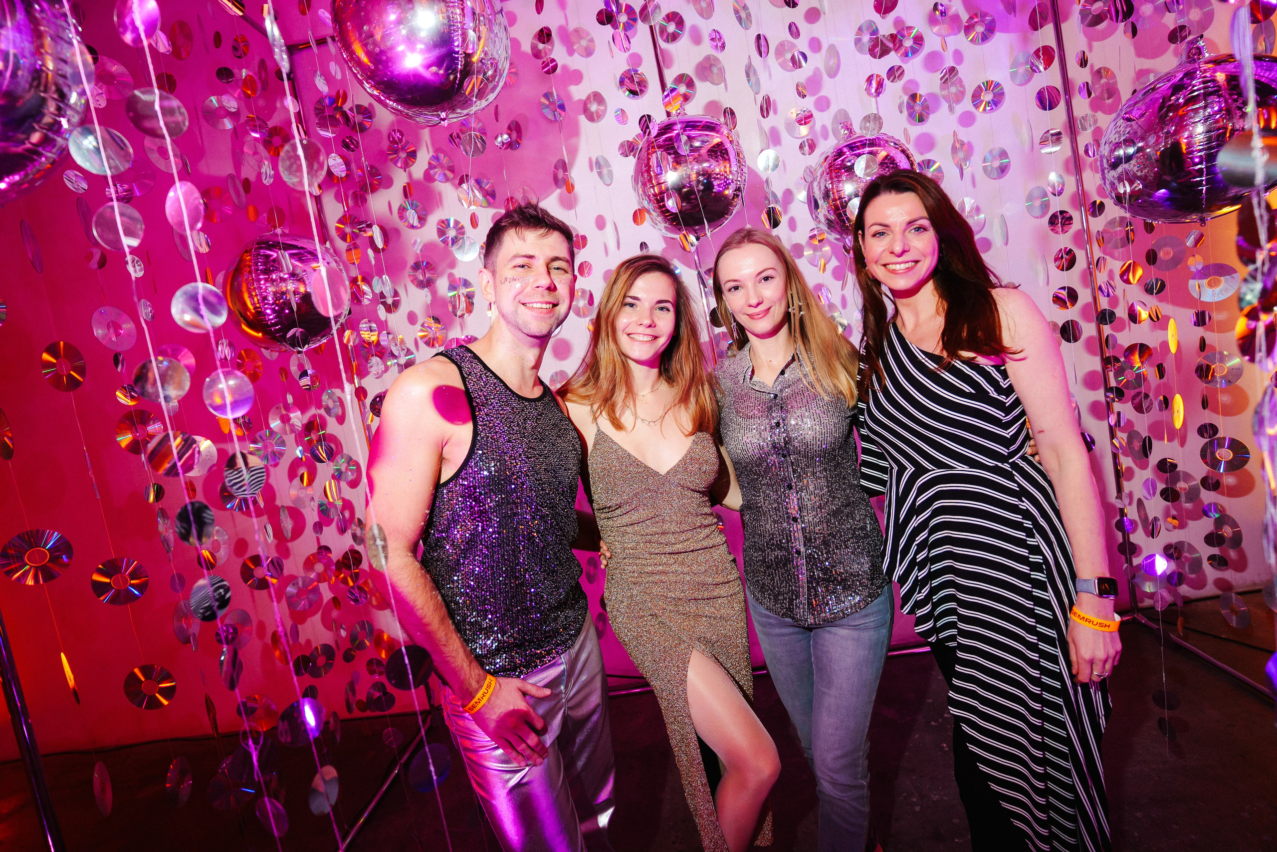 Barcelona — We shine together. Foto • Video • Produktion • Luftbildaufnahmen • Erstellung von Medien