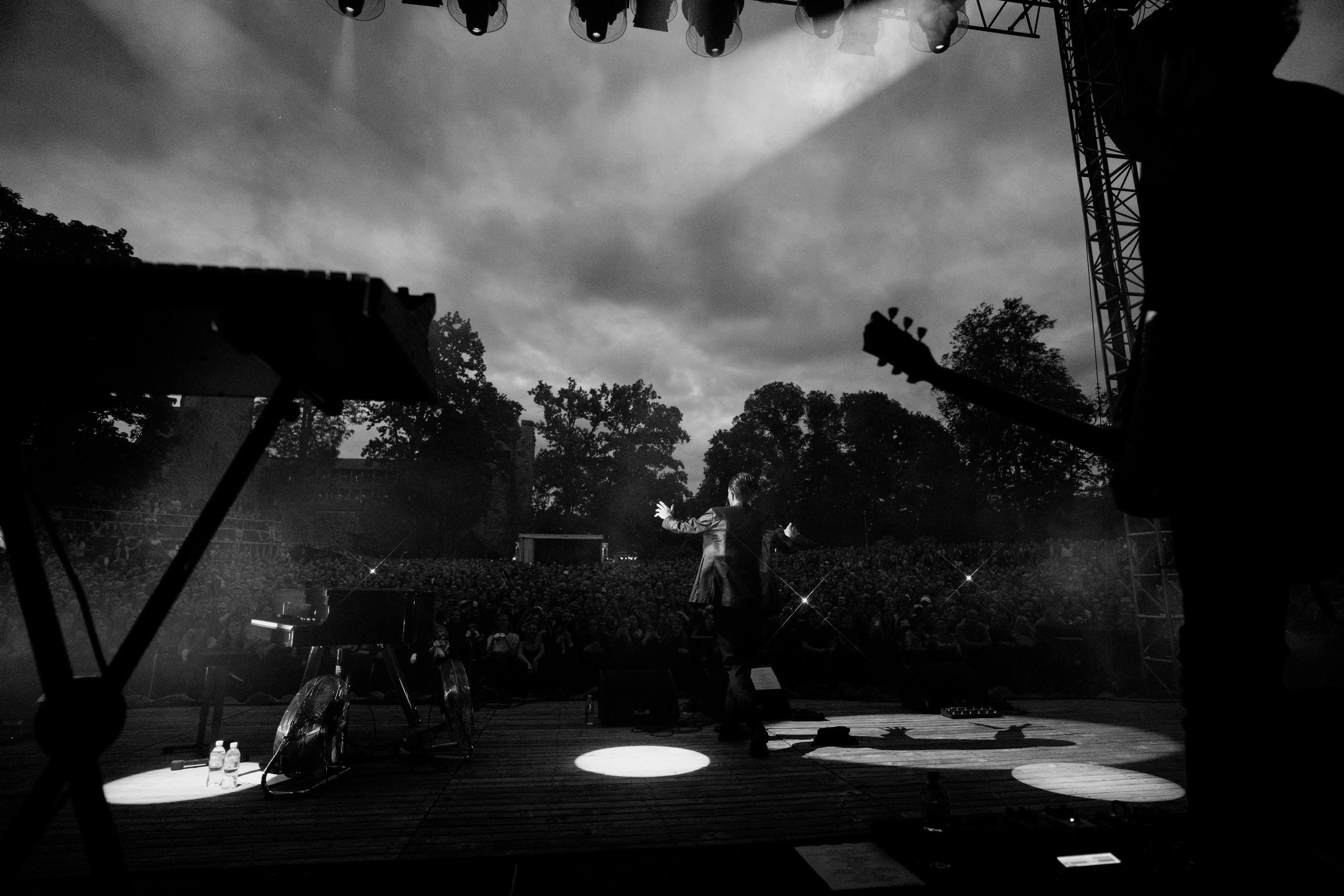 HURTS — Sigulda Medieval Castle. Фото • Відео • Аерозйомка • Контент для бізнесу