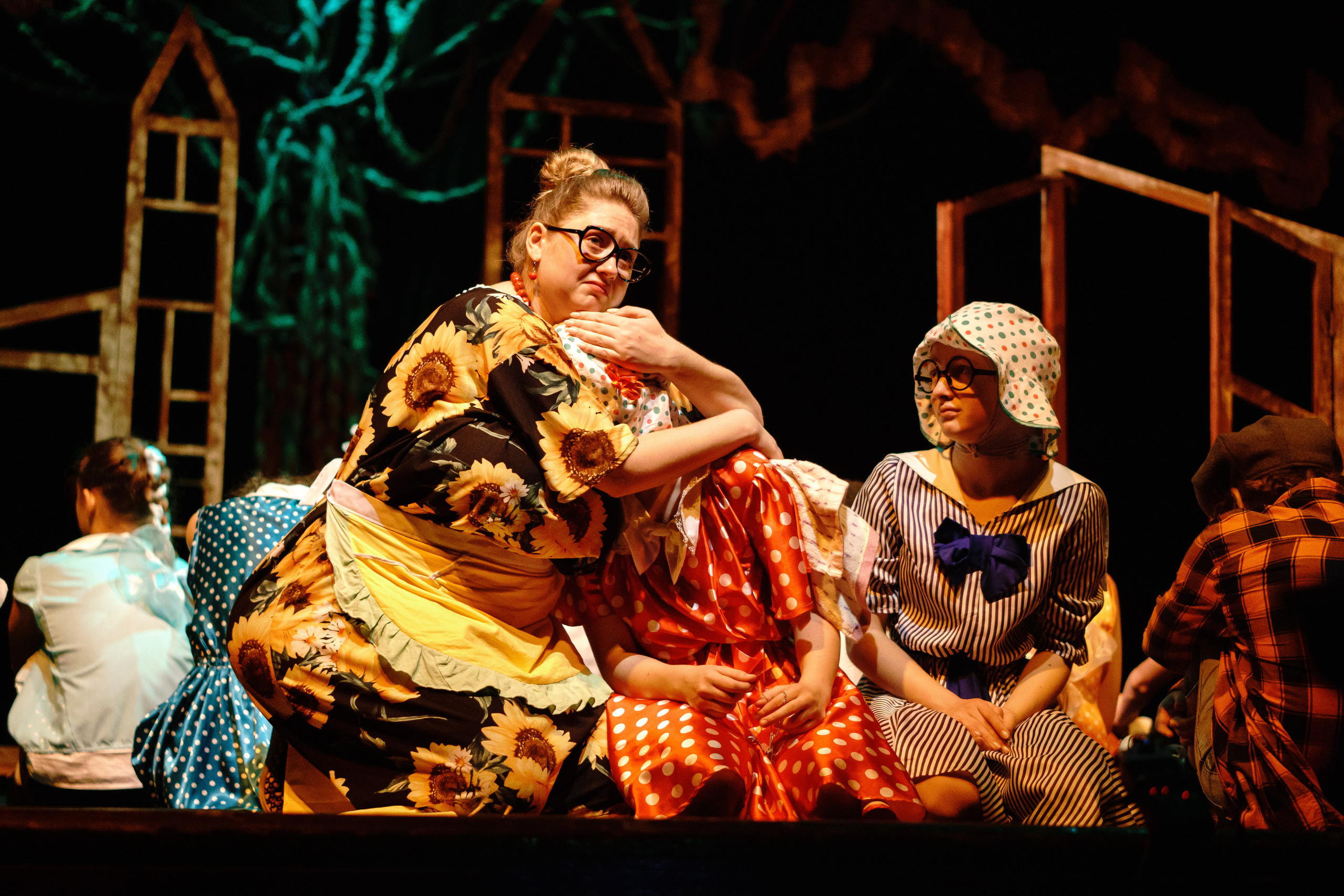 Театр «Сорванцы». Манюня. Фото • Відео • Аерозйомка • Контент для бізнесу