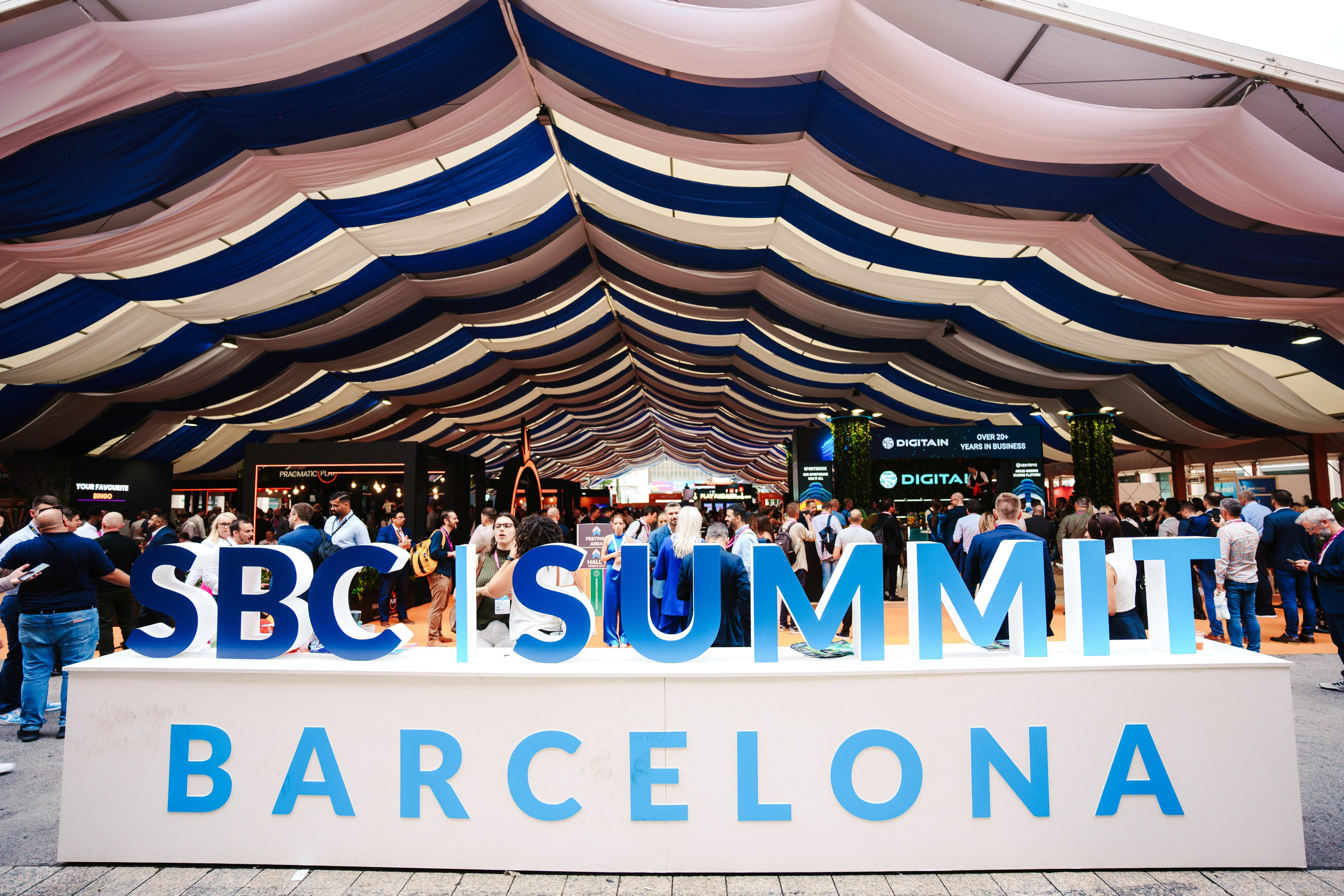 Barcelona SBC Summit • NUXGAME. Foto • Video • Produktion • Luftbildaufnahmen • Erstellung von Medien
