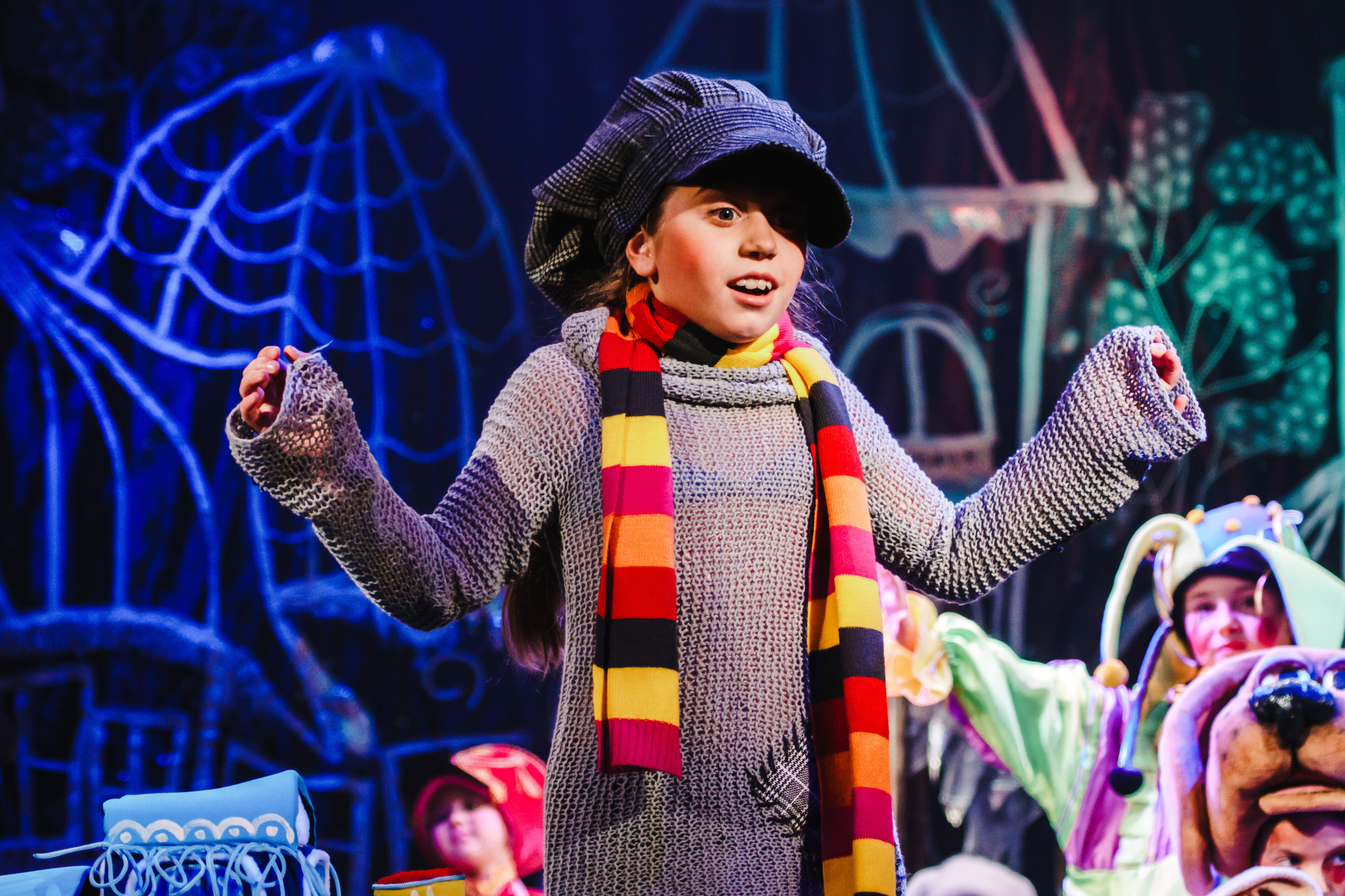 Театр «Сорванцы». Голубая стрела. Фото • Видео • Аэросъемка • Контент для бизнеса