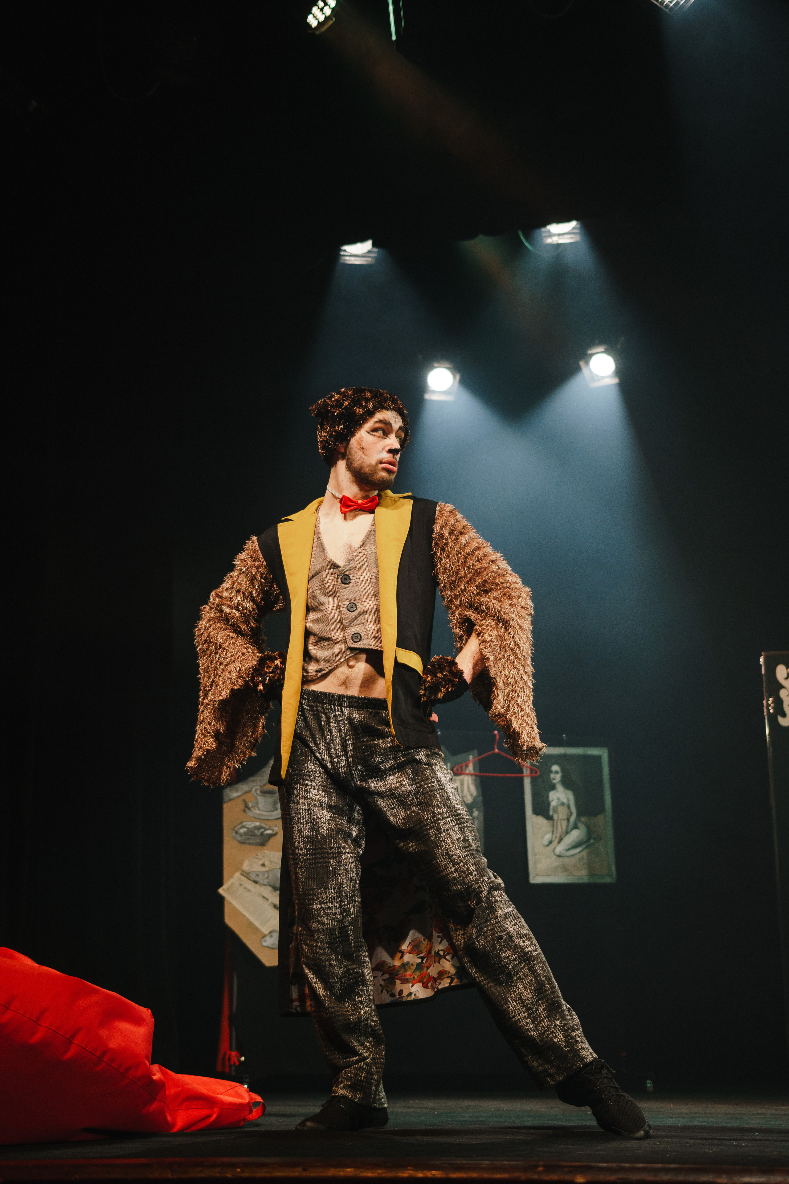 Театр «Сорванцы». Три плюс Кот. Фото • Видео • Аэросъемка • Контент для бизнеса