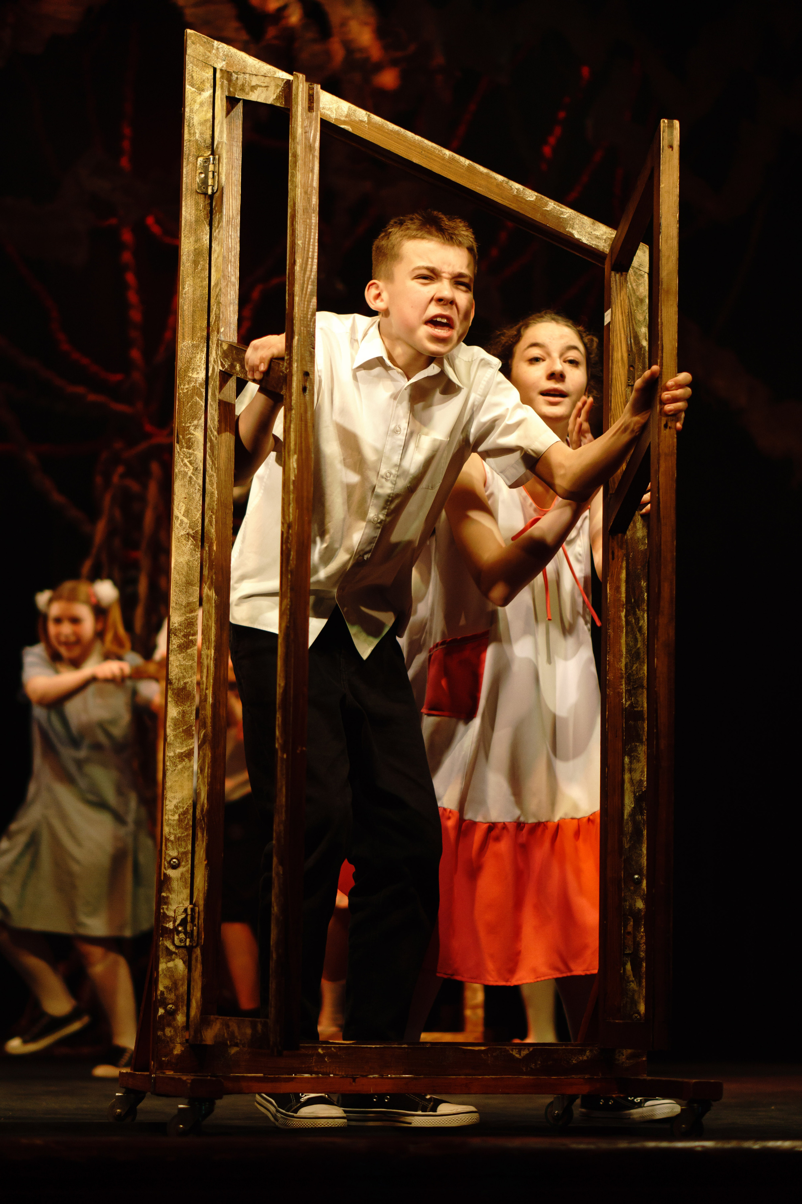 Театр «Сорванцы». Манюня. Фото • Відео • Аерозйомка • Контент для бізнесу