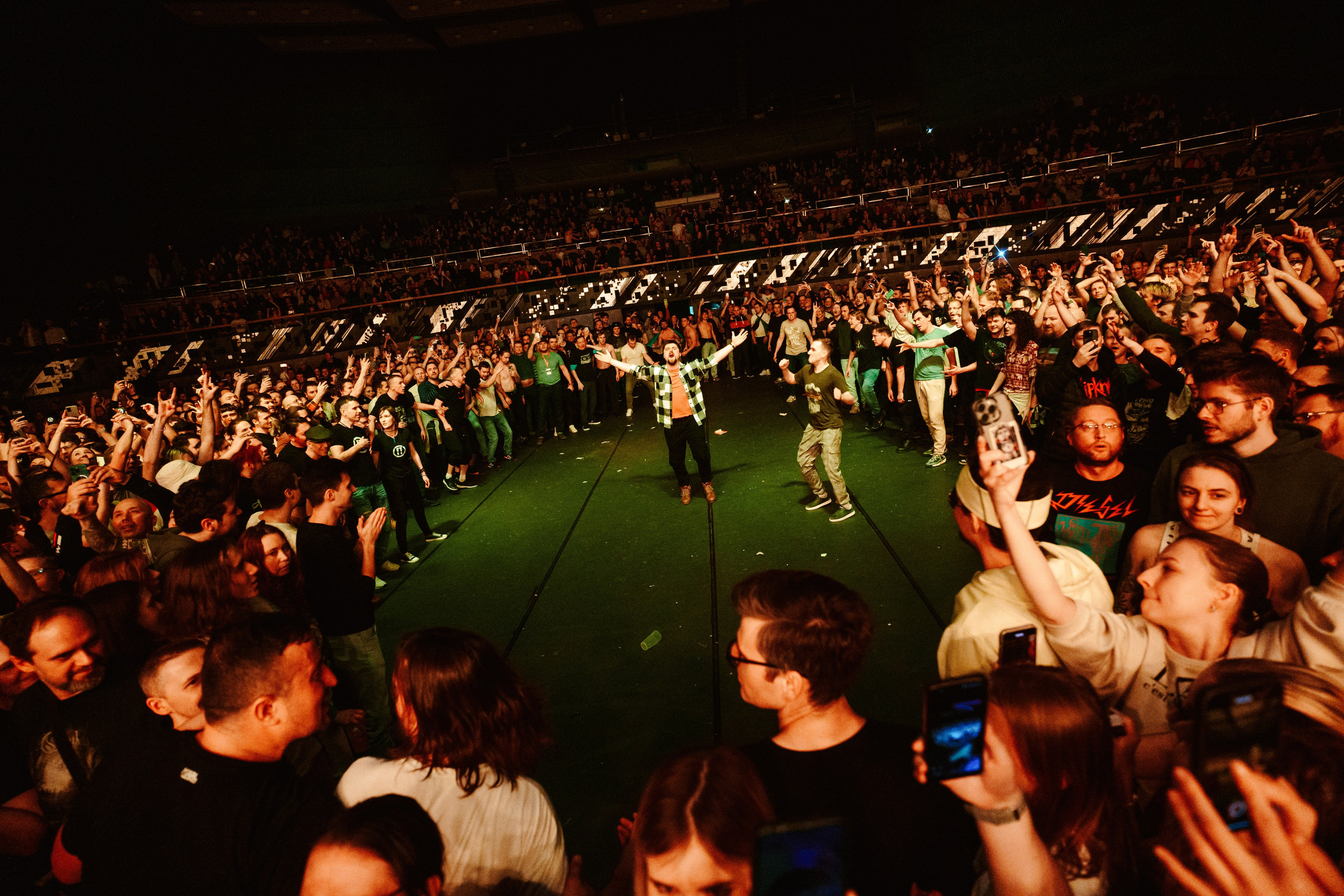 ИNОЙ — Порнофильмы. Frankfurt — Jahrhunderthalle. Фото • Відео • Аерозйомка • Контент для бізнесу