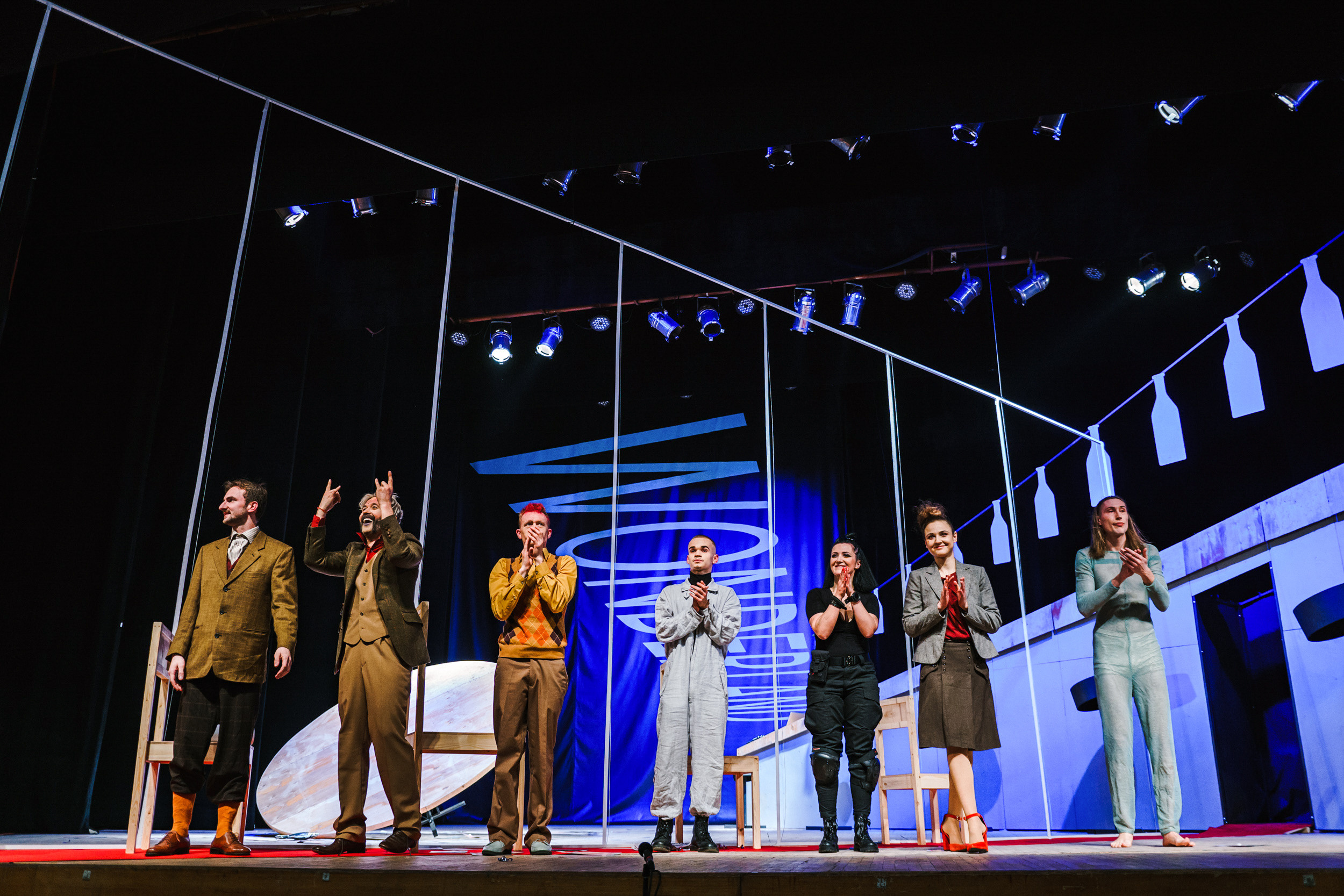 Театр «Прекрасные Цветы». Alice in Wonderland. Фото • Відео • Аерозйомка • Контент для бізнесу