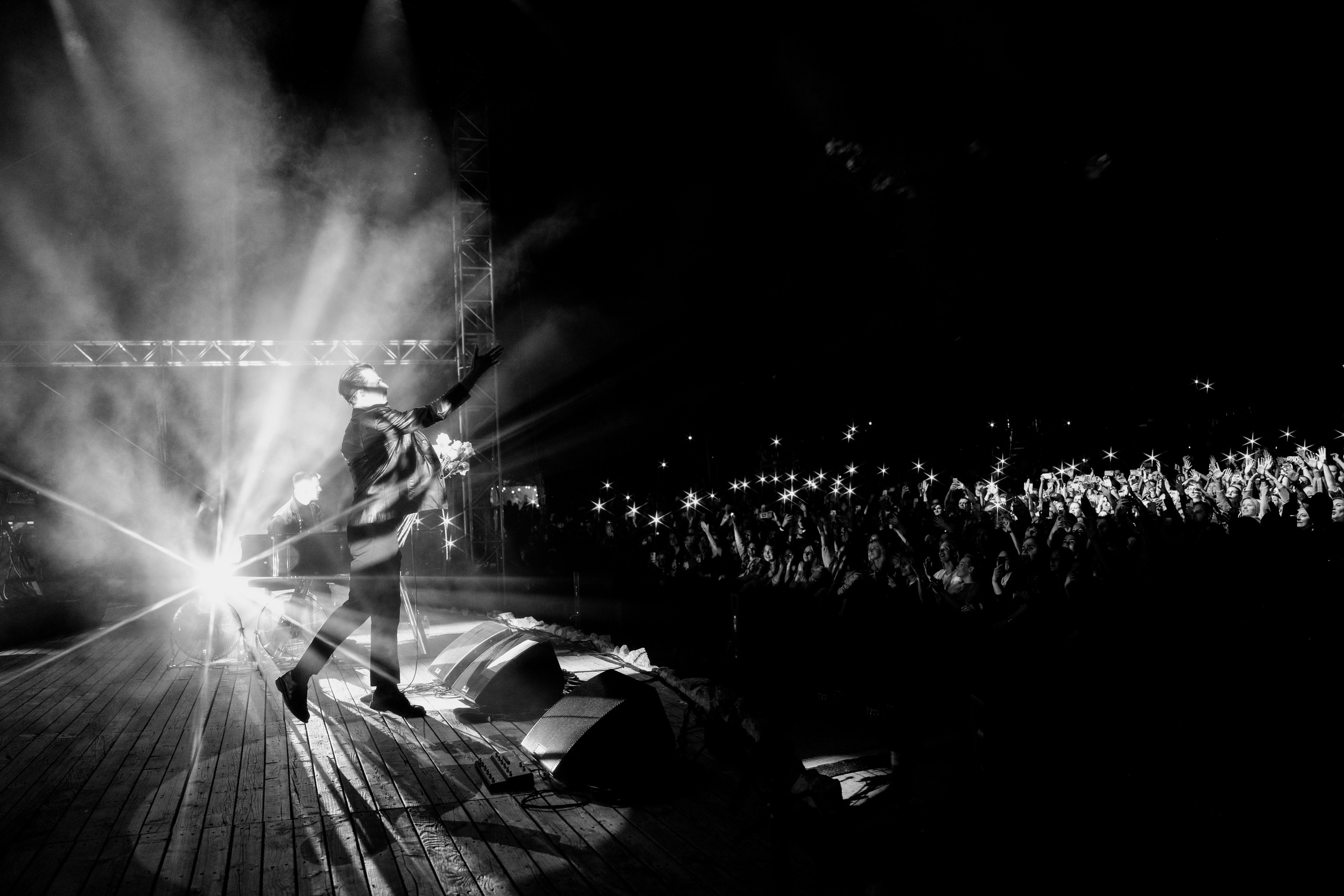 HURTS — Sigulda Medieval Castle. Фото • Відео • Аерозйомка • Контент для бізнесу