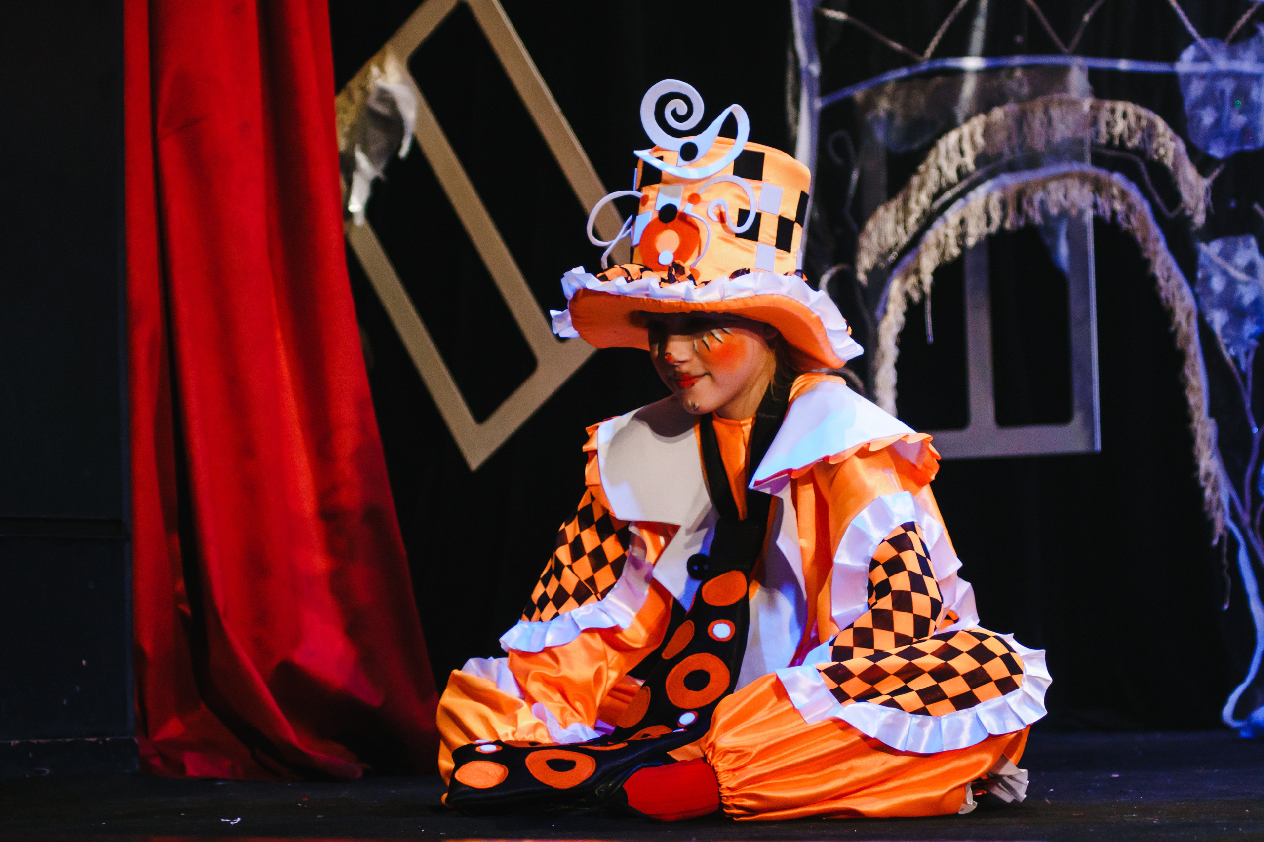 Театр «Сорванцы». Голубая стрела. Фото • Видео • Аэросъемка • Контент для бизнеса