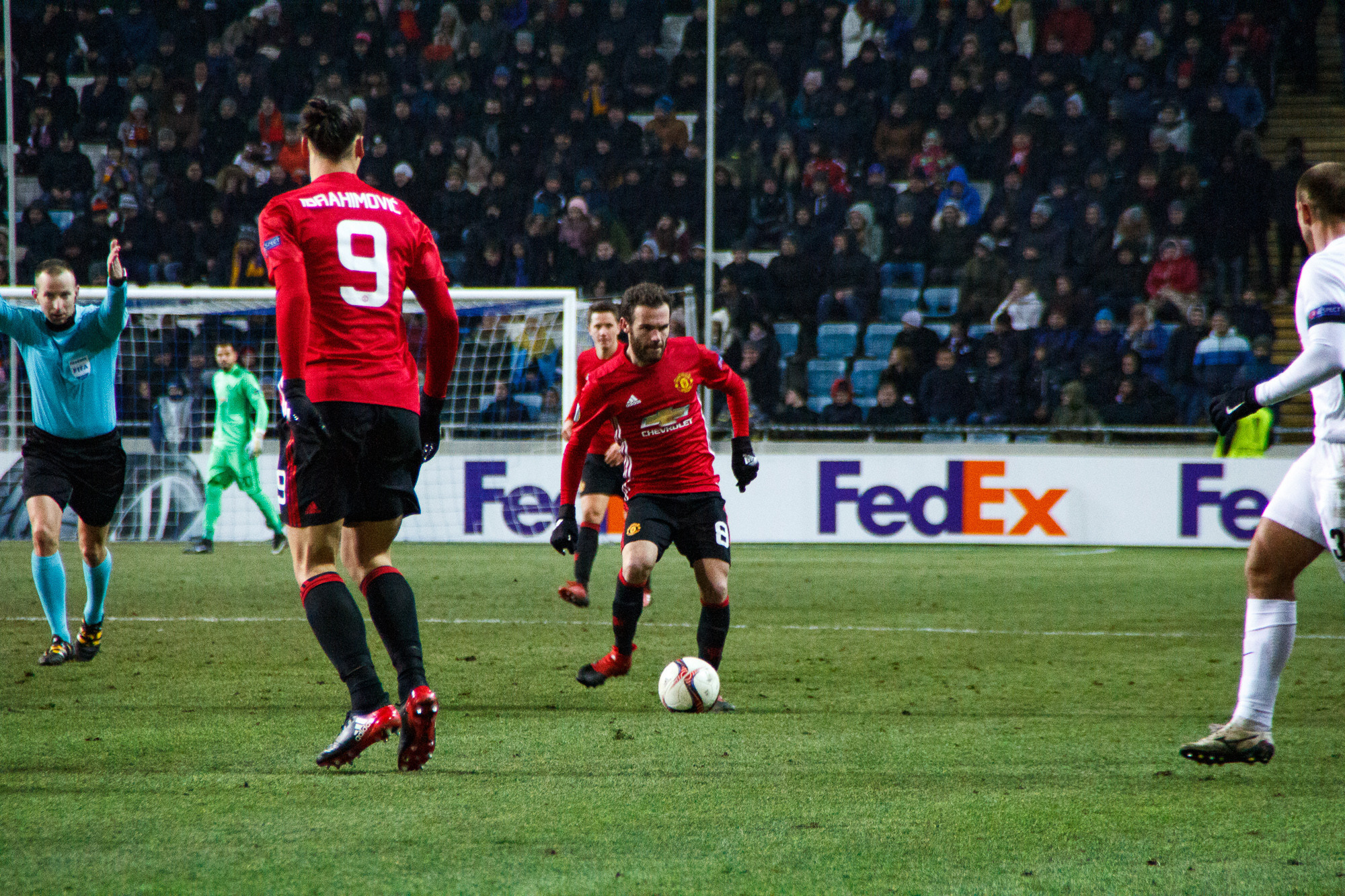 Заря Луганск — Манчестер Юнайтед. Фото • Відео • Аерозйомка • Контент для бізнесу
