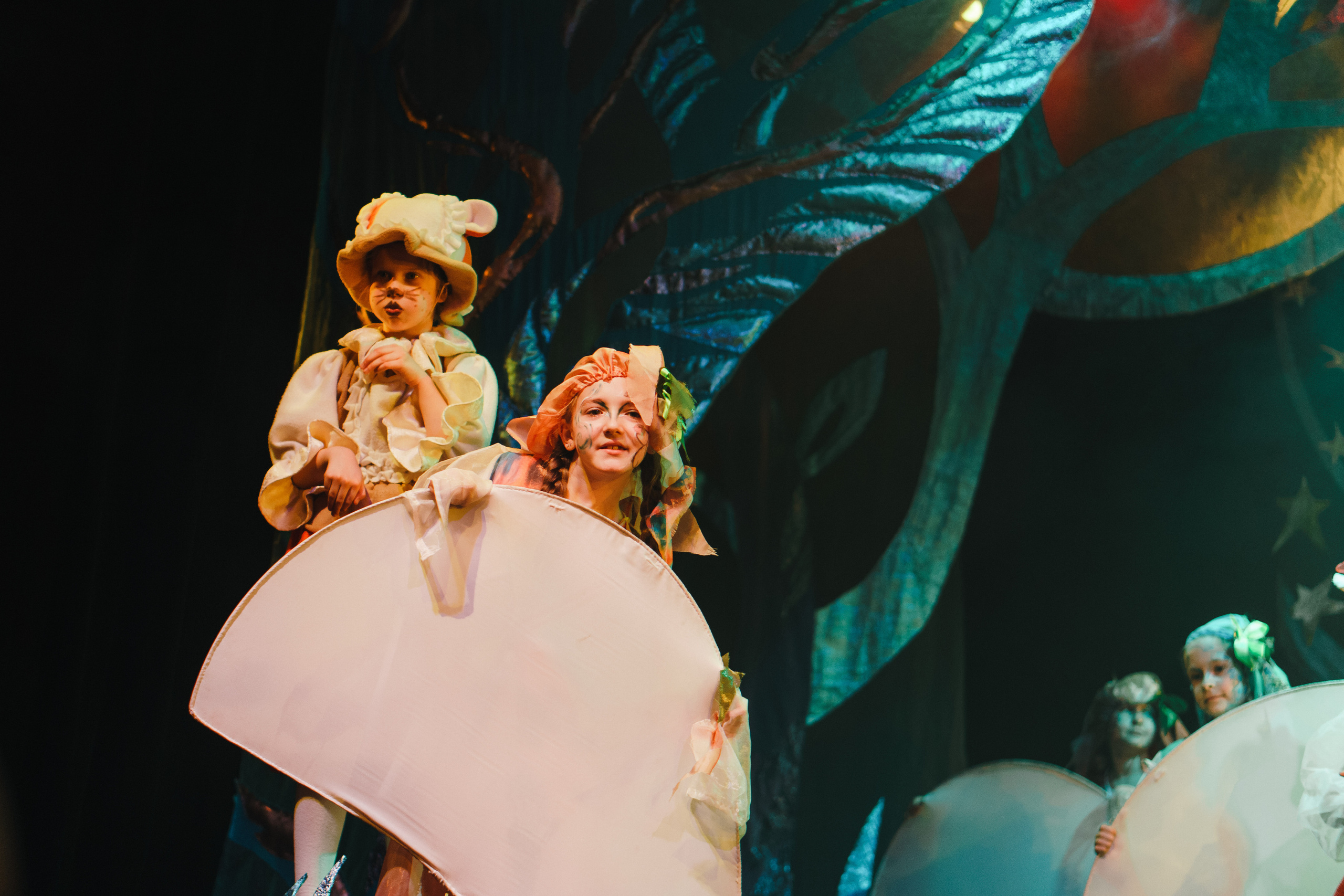 Театр «Сорванцы». Давайте никогда не расставаться. Фото • Відео • Аерозйомка • Контент для бізнесу