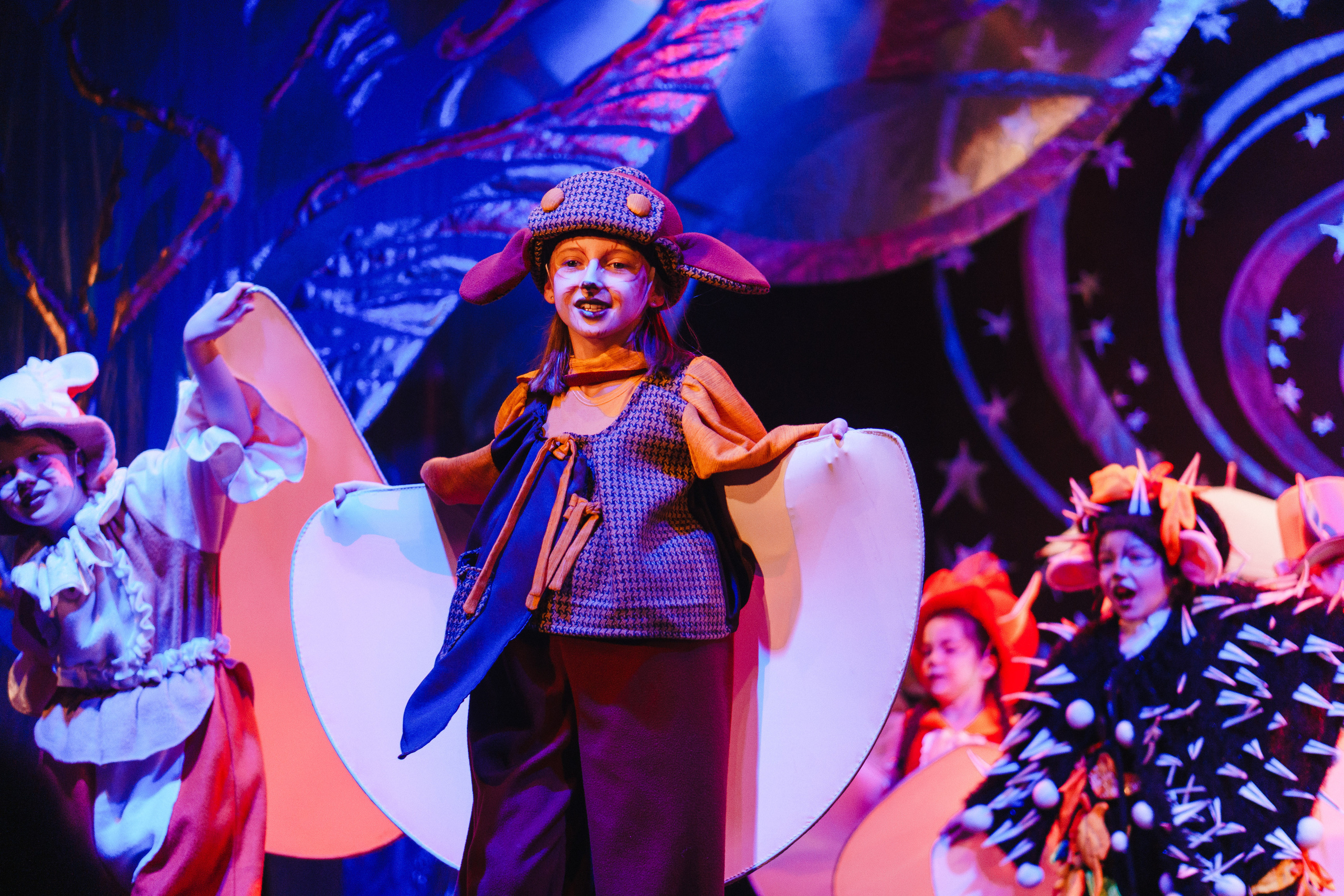 Театр «Сорванцы». Давайте никогда не расставаться. Фото • Відео • Аерозйомка • Контент для бізнесу