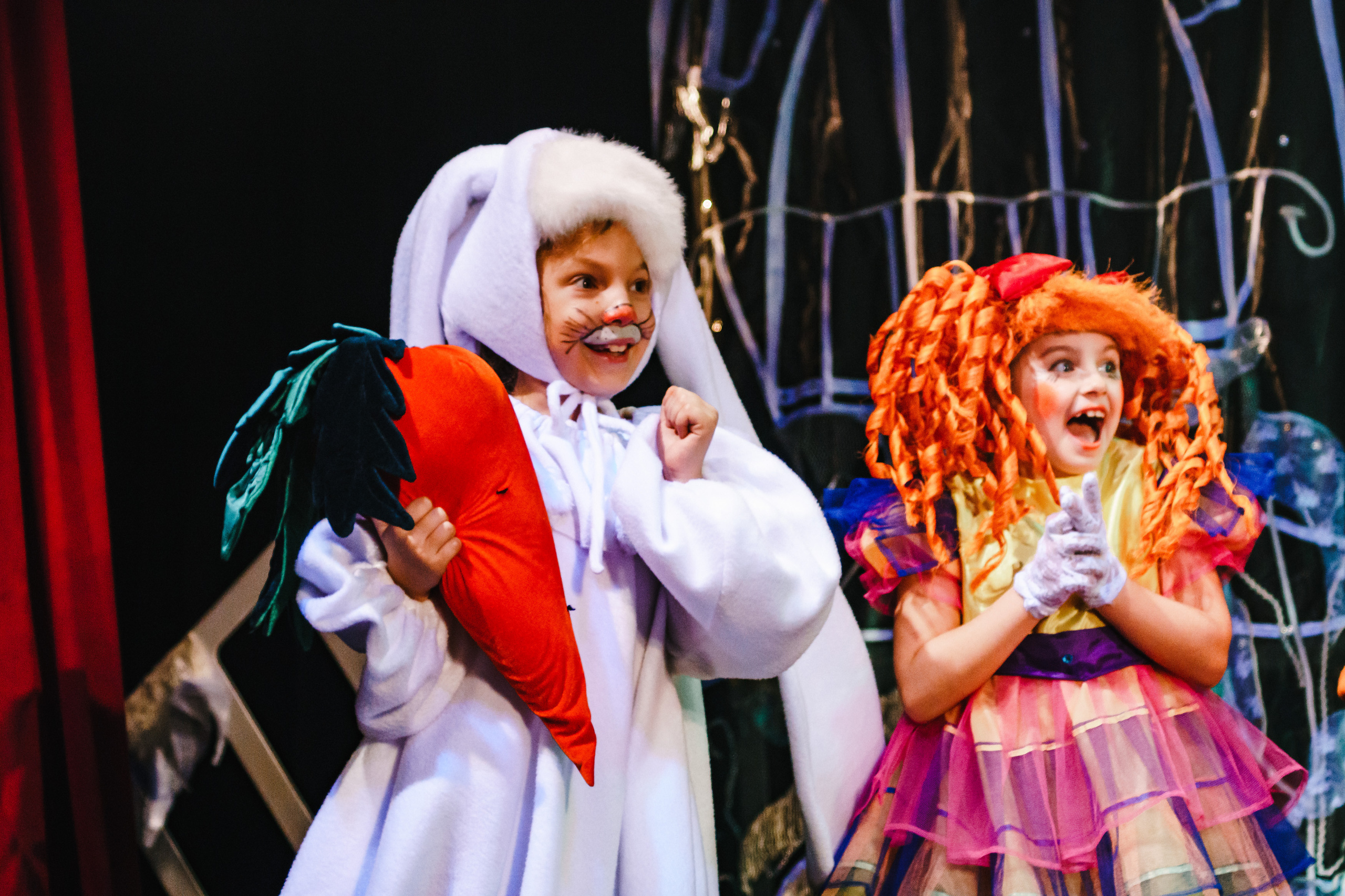 Театр «Сорванцы». Голубая стрела. Фото • Видео • Аэросъемка • Контент для бизнеса