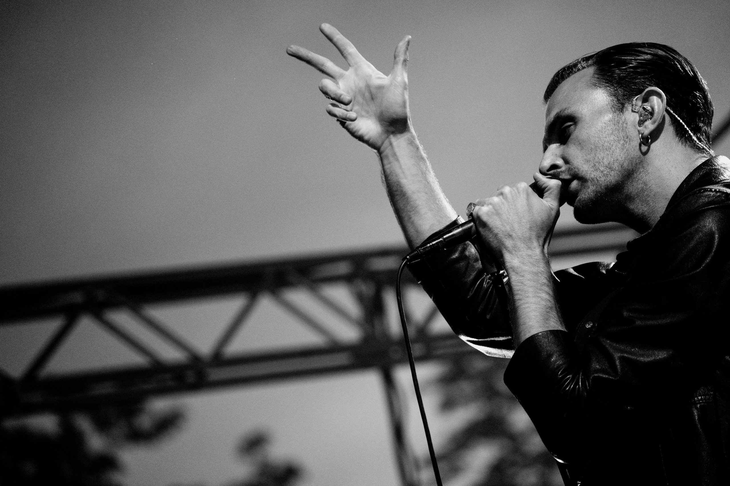 HURTS — Sigulda Medieval Castle. Фото • Відео • Аерозйомка • Контент для бізнесу