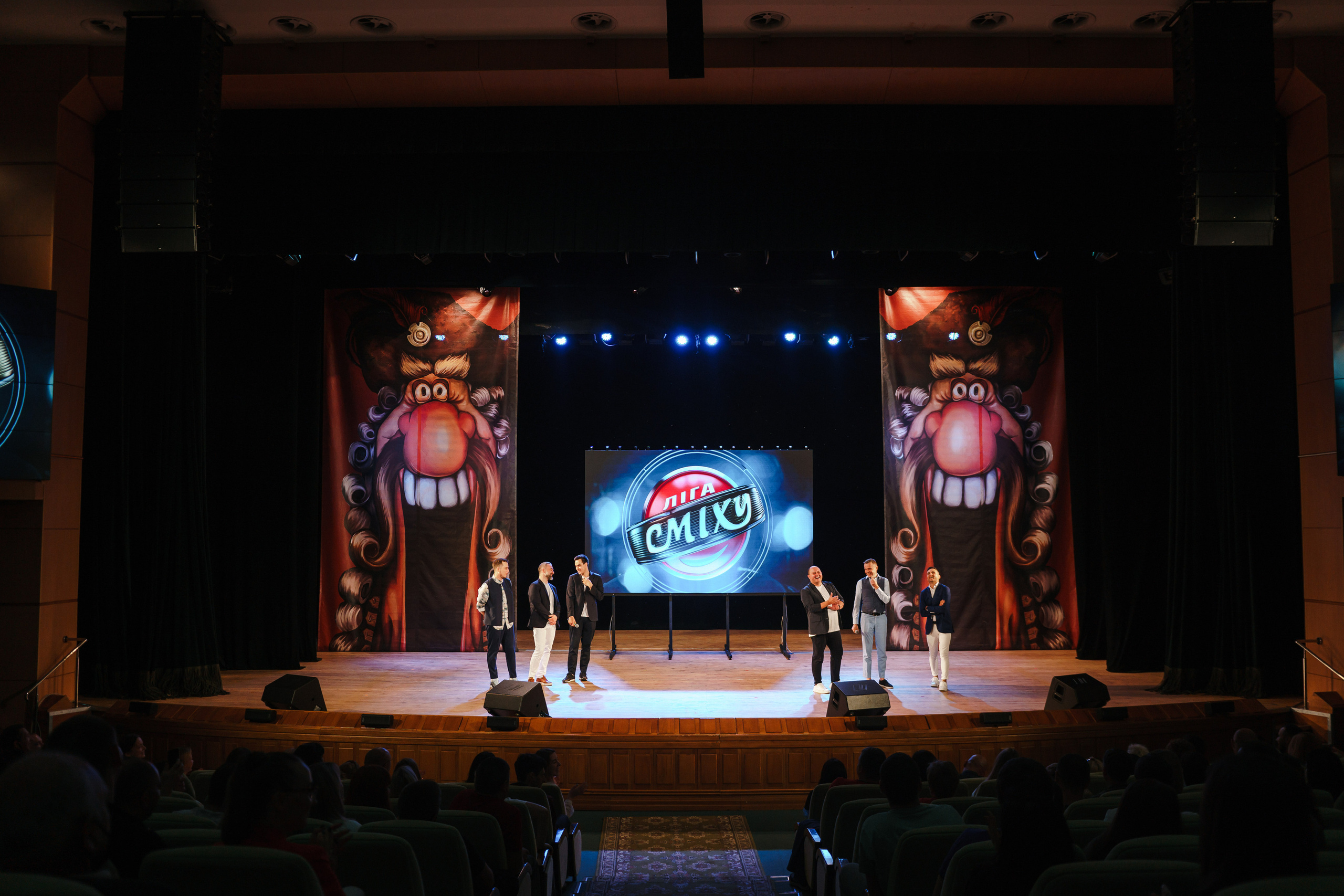 Лига Смеха. Харьков — ХНАТОБ. Фото • Відео • Аерозйомка • Контент для бізнесу