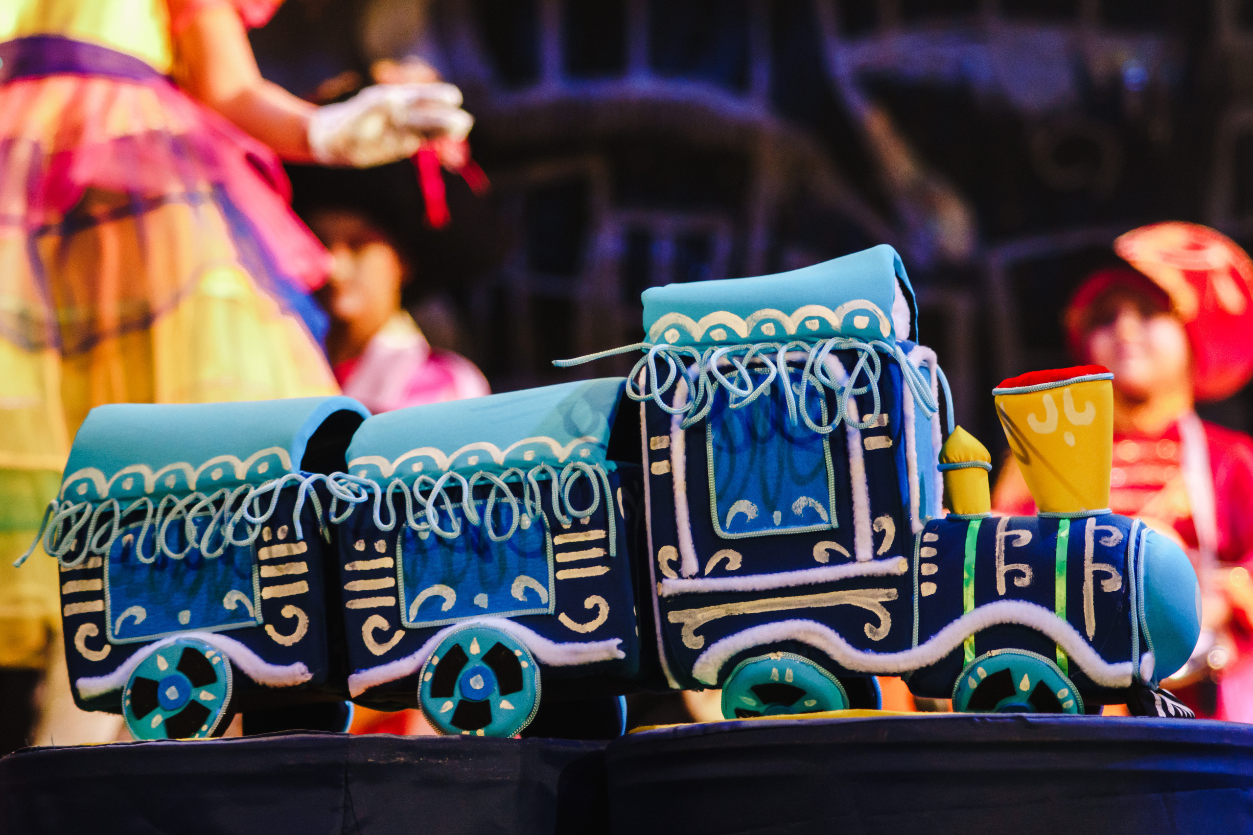 Театр «Сорванцы». Голубая стрела. Фото • Видео • Аэросъемка • Контент для бизнеса