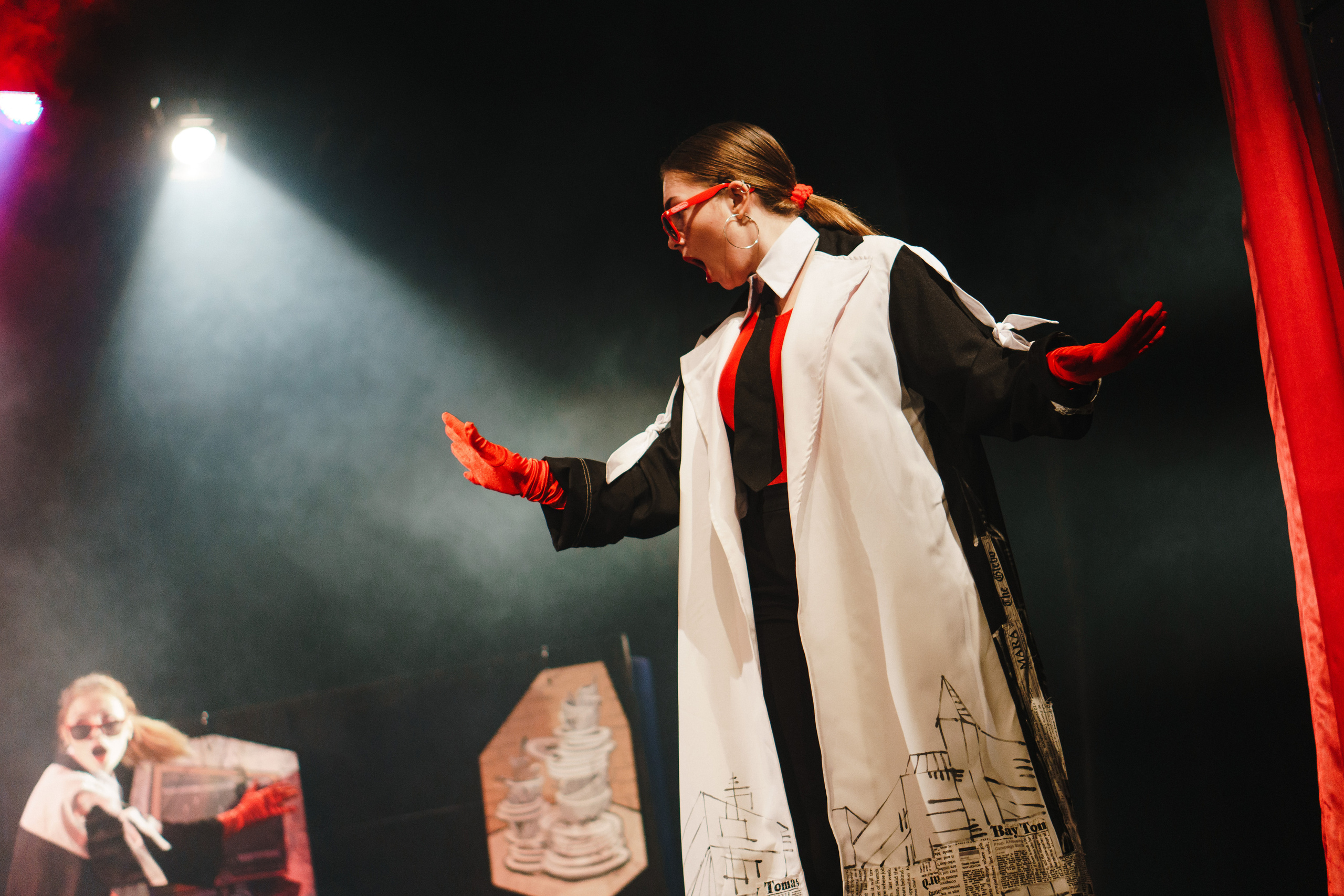 Театр «Сорванцы». Три плюс Кот. Фото • Видео • Аэросъемка • Контент для бизнеса