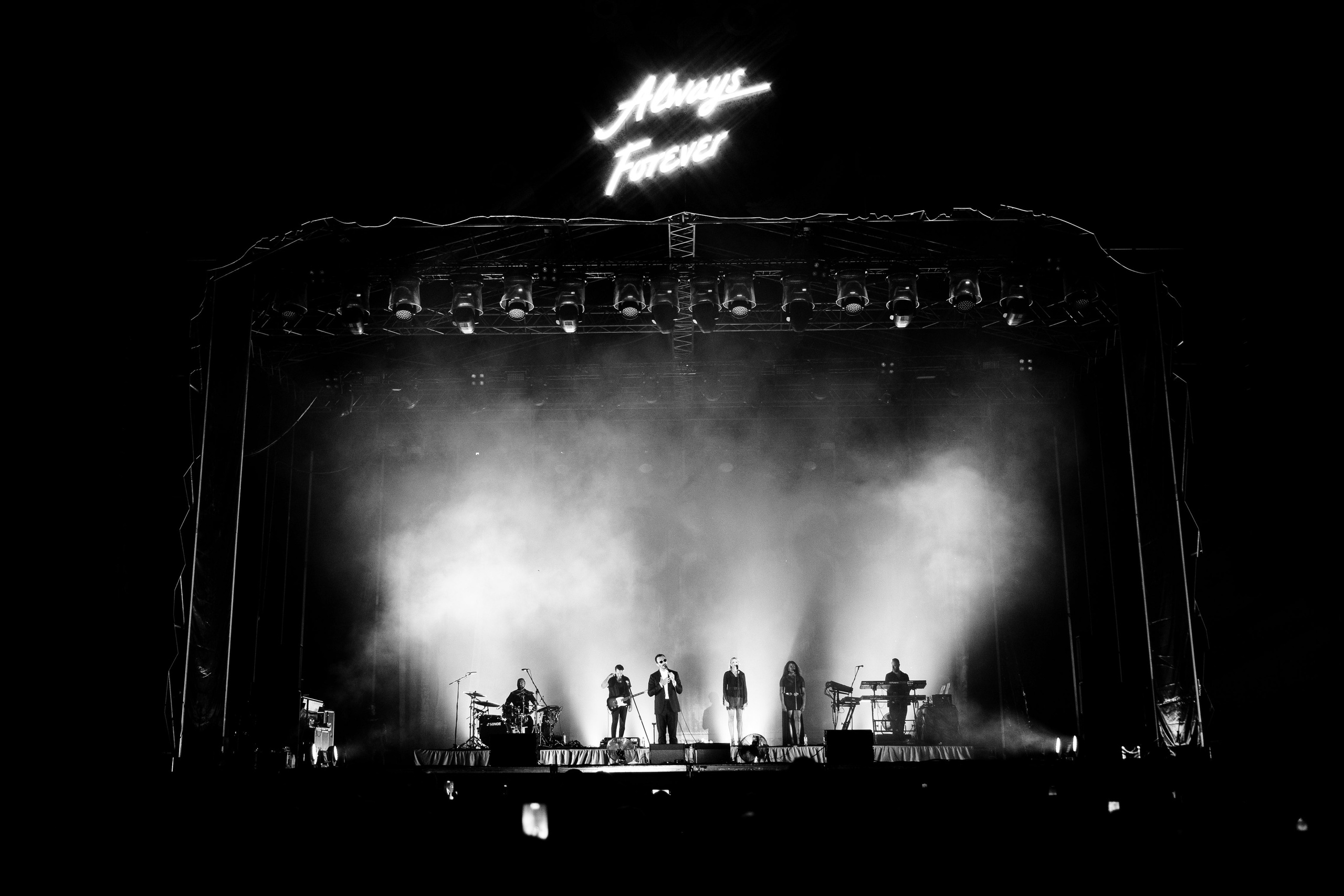 HURTS — Always Forever. Bucharest. Foto • Video • Produktion • Luftbildaufnahmen • Erstellung von Medien