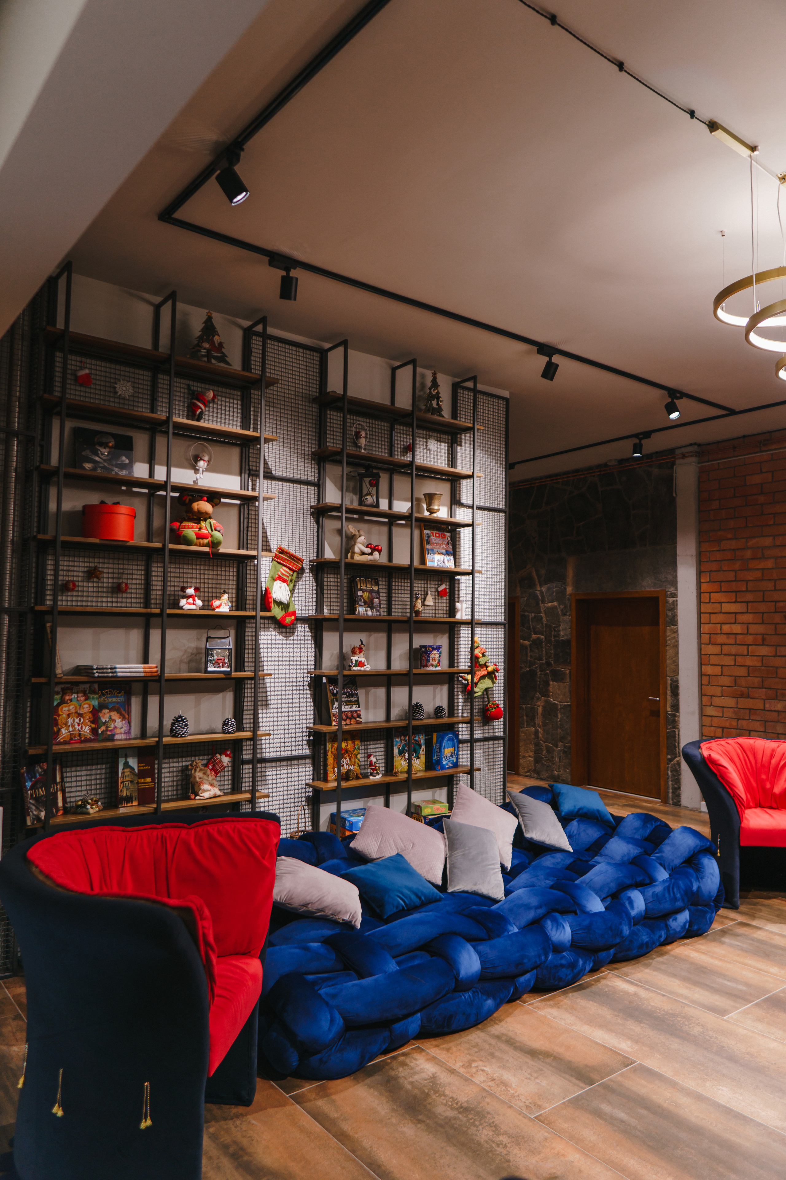 Chevalier Panorama ⏯. Фото • Відео • Аерозйомка • Контент для бізнесу